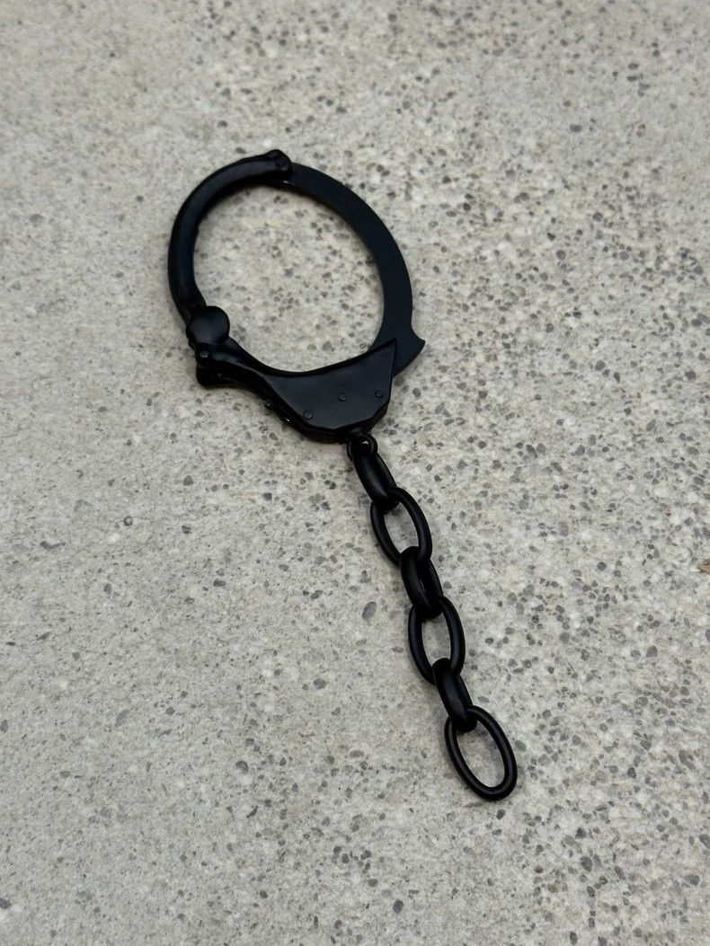 Takahiromiyashita The Soloist. The Soloist Solid Black Handcuffs Size ONE SIZE - 2 Thumbnail