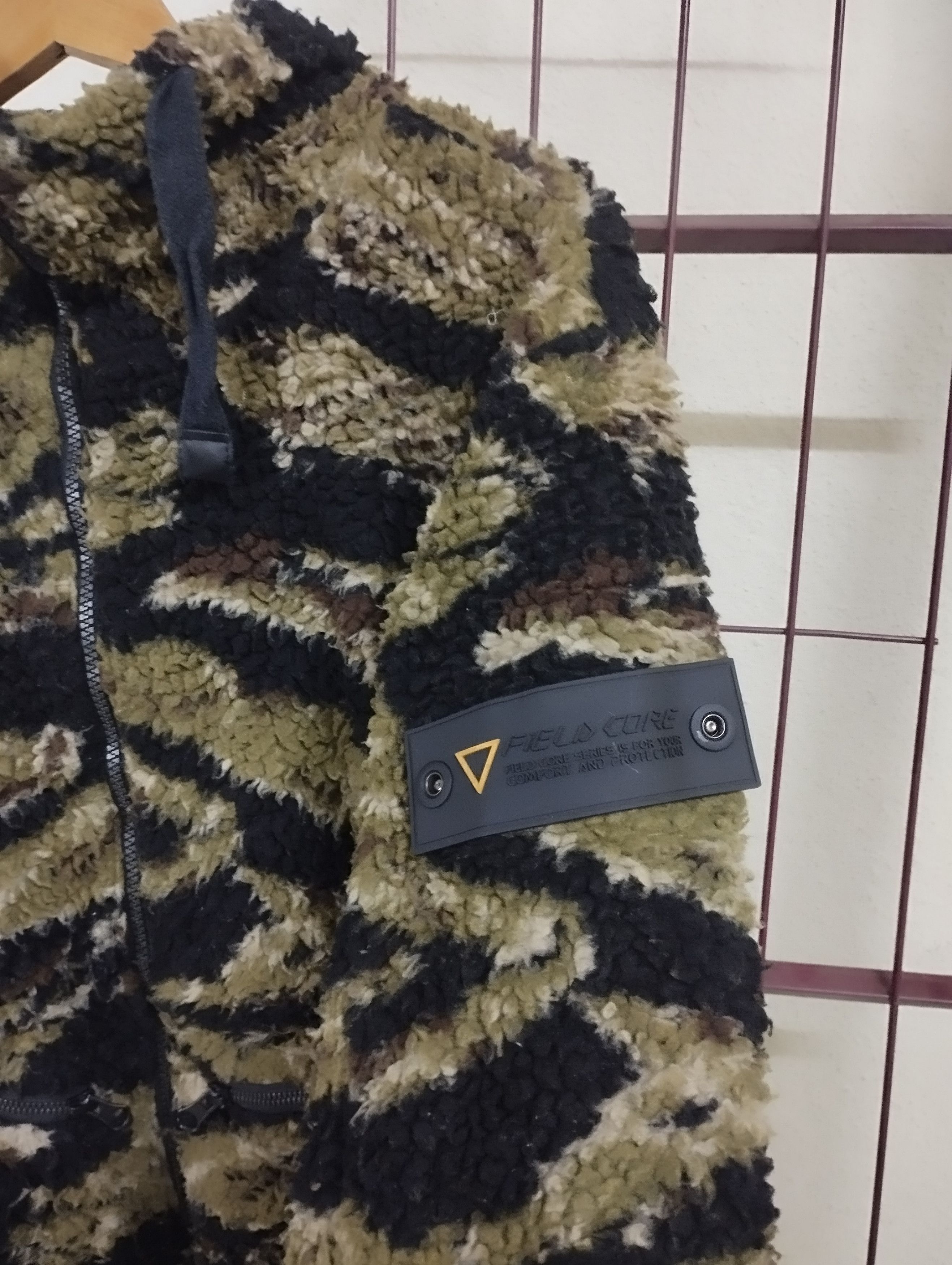 Other Field Core Fleece Army Stripe Reversible Rare pattern Size US L / EU 52-54 / 3 - 5 Thumbnail