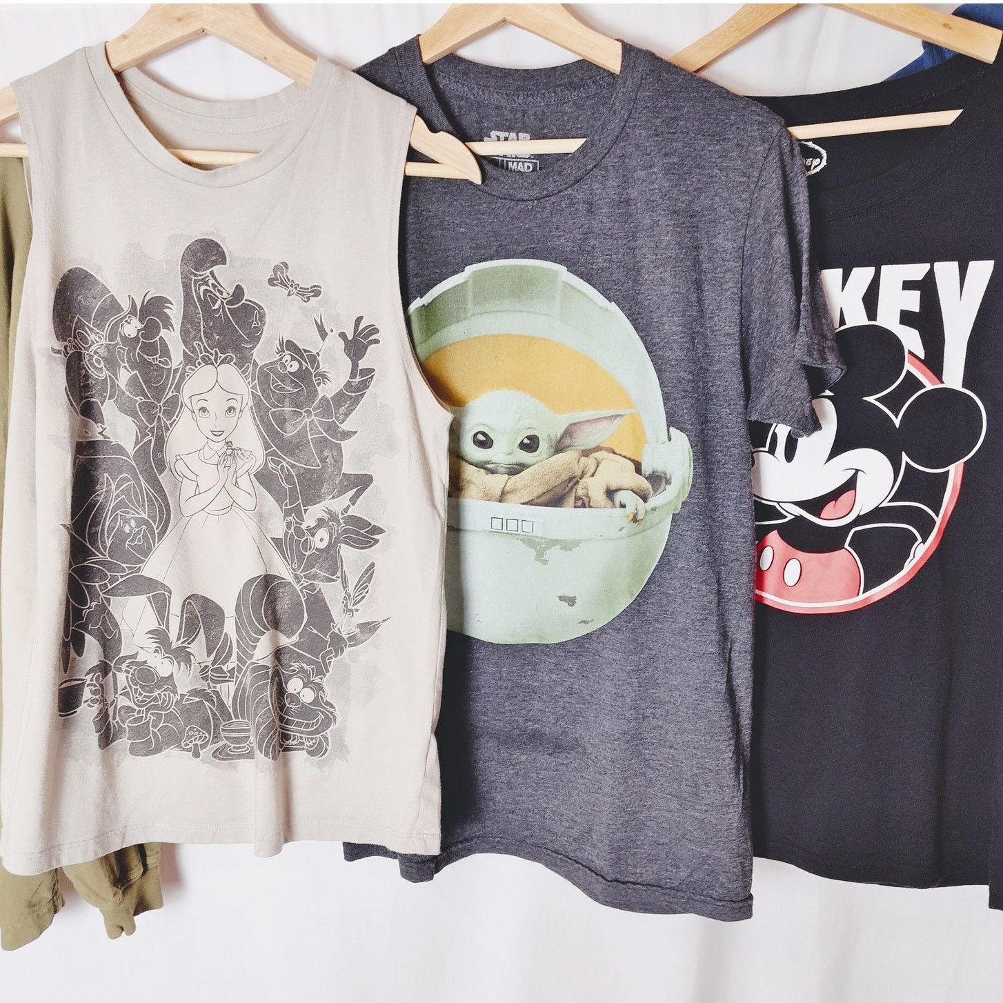 Disney Disney Women's Tops 5-Pack Size Small Mixed Bundle Size S / US 4 / IT 40 - 14 Thumbnail