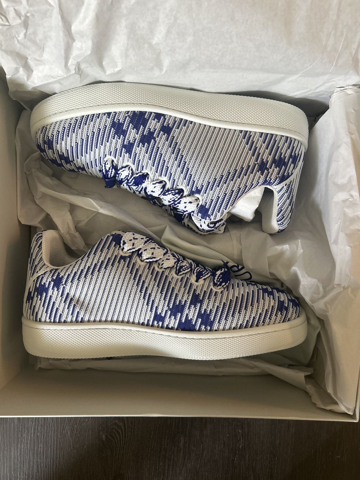 Burberry Burberry Low Top Trainers Size US 10 / EU 43 - 4 Thumbnail