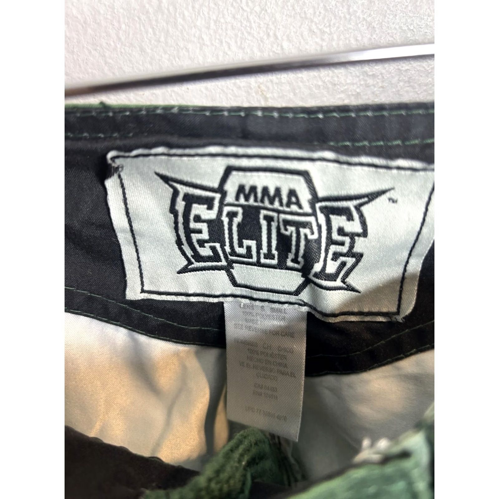 Vintage MMA Elite Fight Shorts Mens Green Purple Skull Graphic Board Shorts Training Size US 34 / EU 50 - 5 Thumbnail