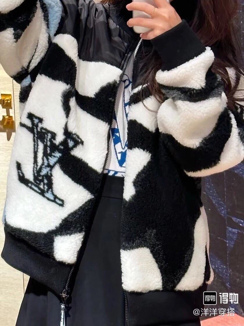Louis Vuitton Louis Vuitton Color-block polar fleece teddy jacket Nextarr Size US S / EU 44-46 / 1 - 3 Thumbnail