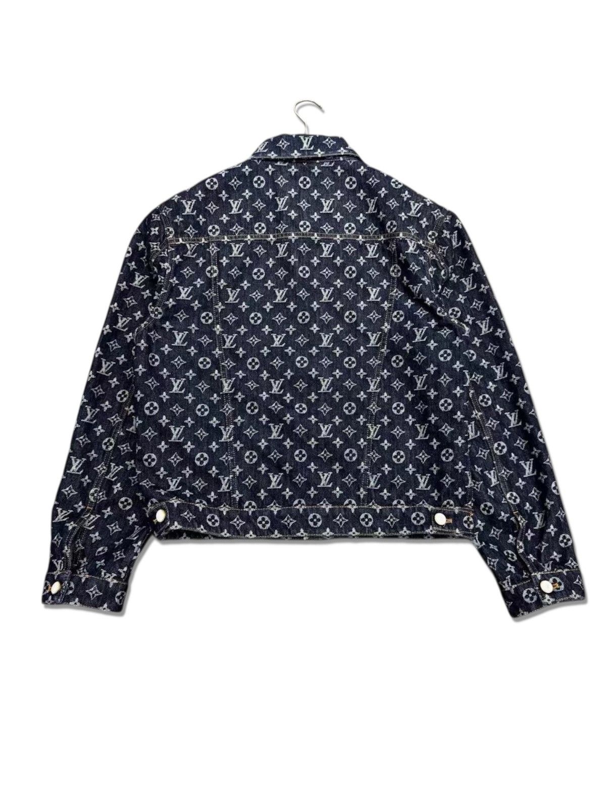 Louis Vuitton Louis Vuitton X Pharrell Williams 48 Monogram Denim Jacket Size US M / EU 48-50 / 2 - 2 Thumbnail