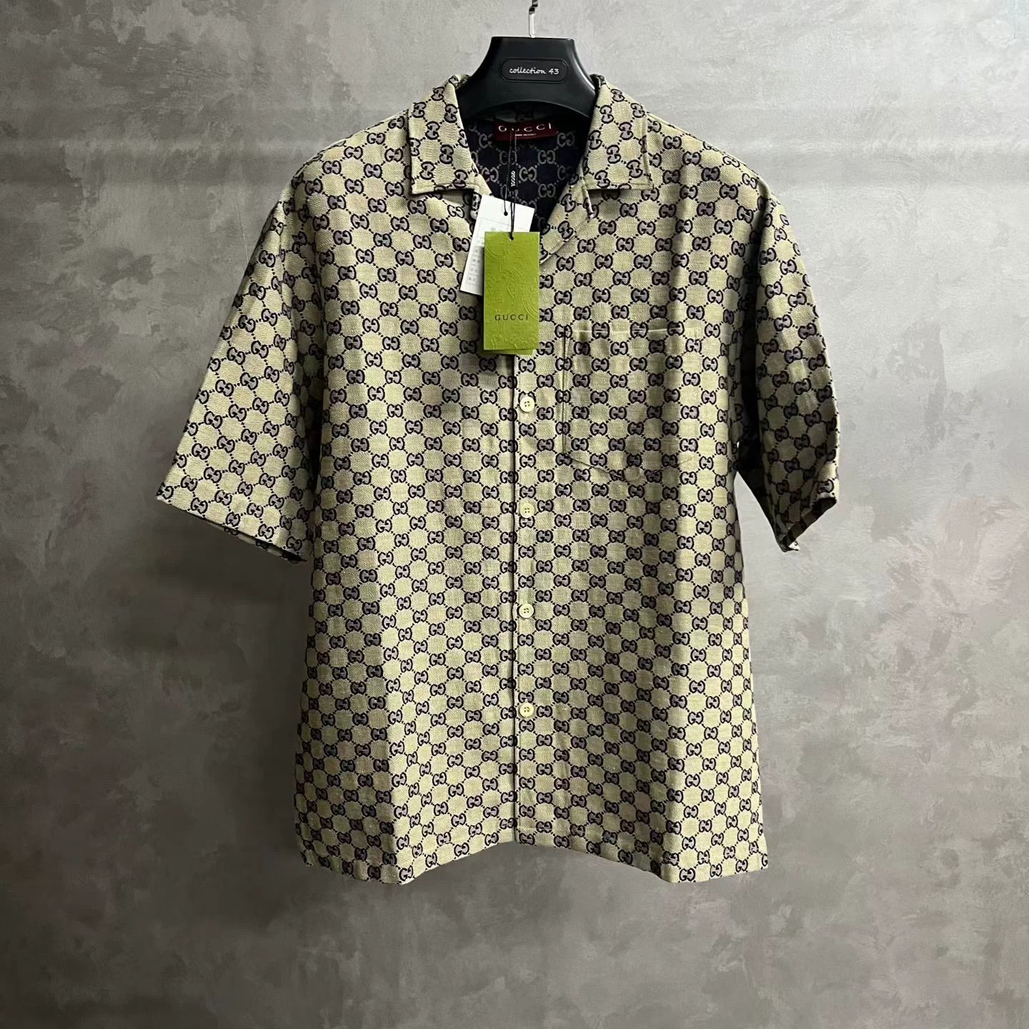 Gucci Gucci Retro Graphic Beige T-Shirt 46 Women Size L / US 10 / IT 46 - 1 Thumbnail