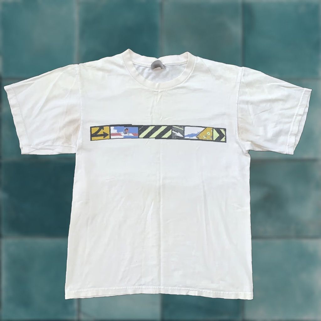 Nike VINTAGE Nike T-Shirt Shirt Mens Small White 70s 80s 90s Skate Surf Cone Ocean Graphic Print Short Sleeve Crew Neck Size US S / EU 44-46 / 1 - 1 Thumbnail