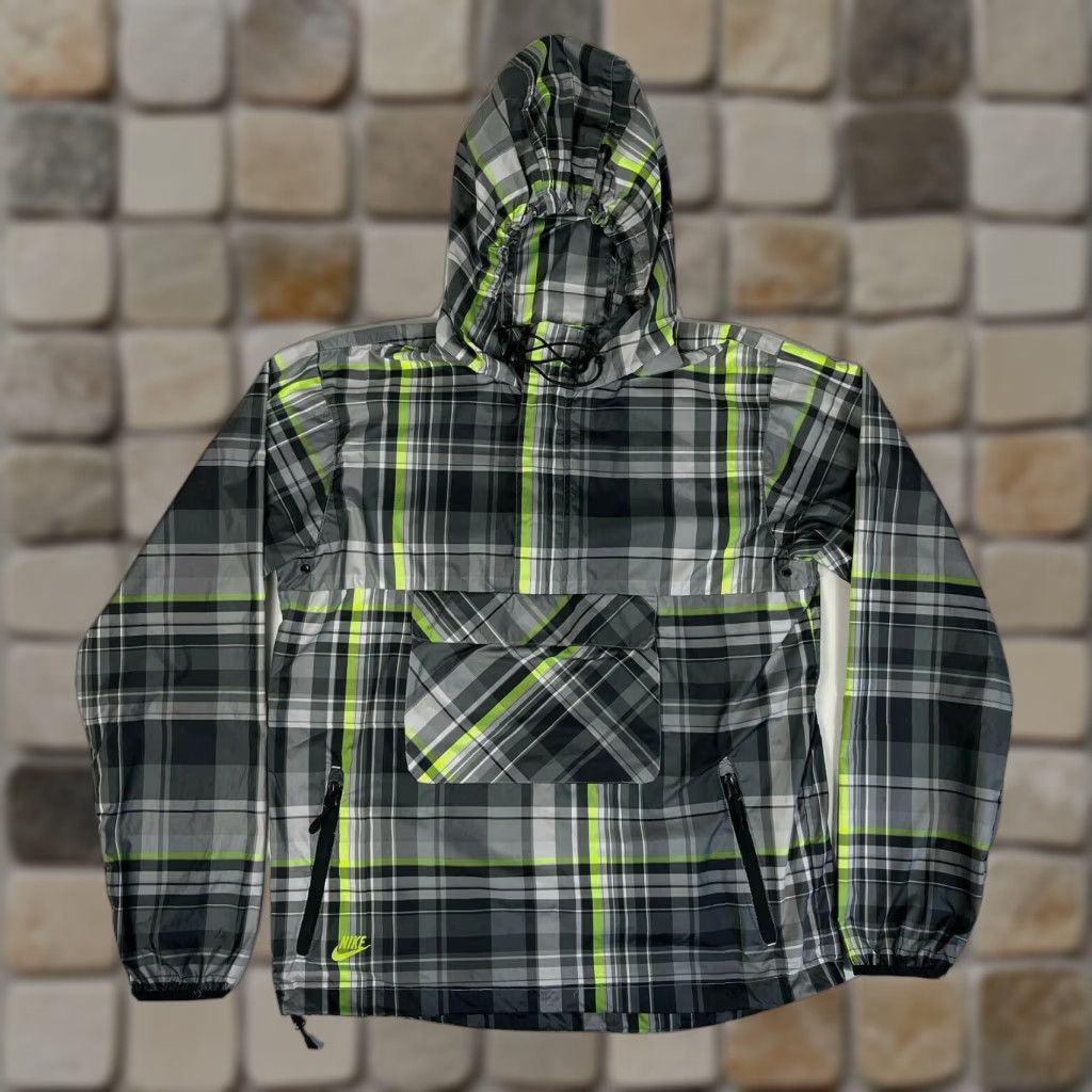 VINTAGE Nike Sportswear 1/2 Zip Hooded Windbreaker Jacket Plaid M Men