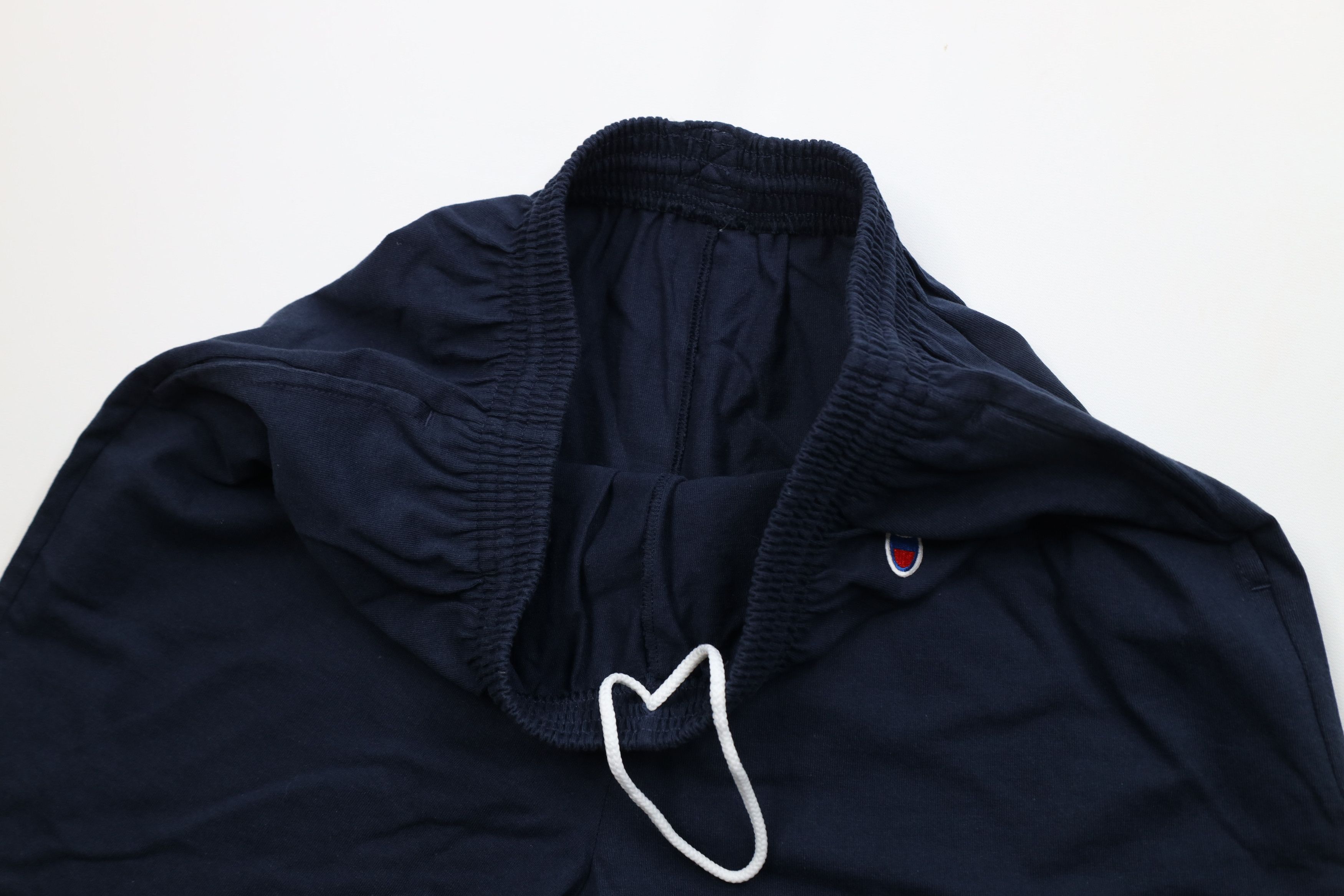 Champion Vintage 90s Y2K Champion of New Hampshire Shorts UNH Blue Size US 32 / EU 48 - 8 Thumbnail