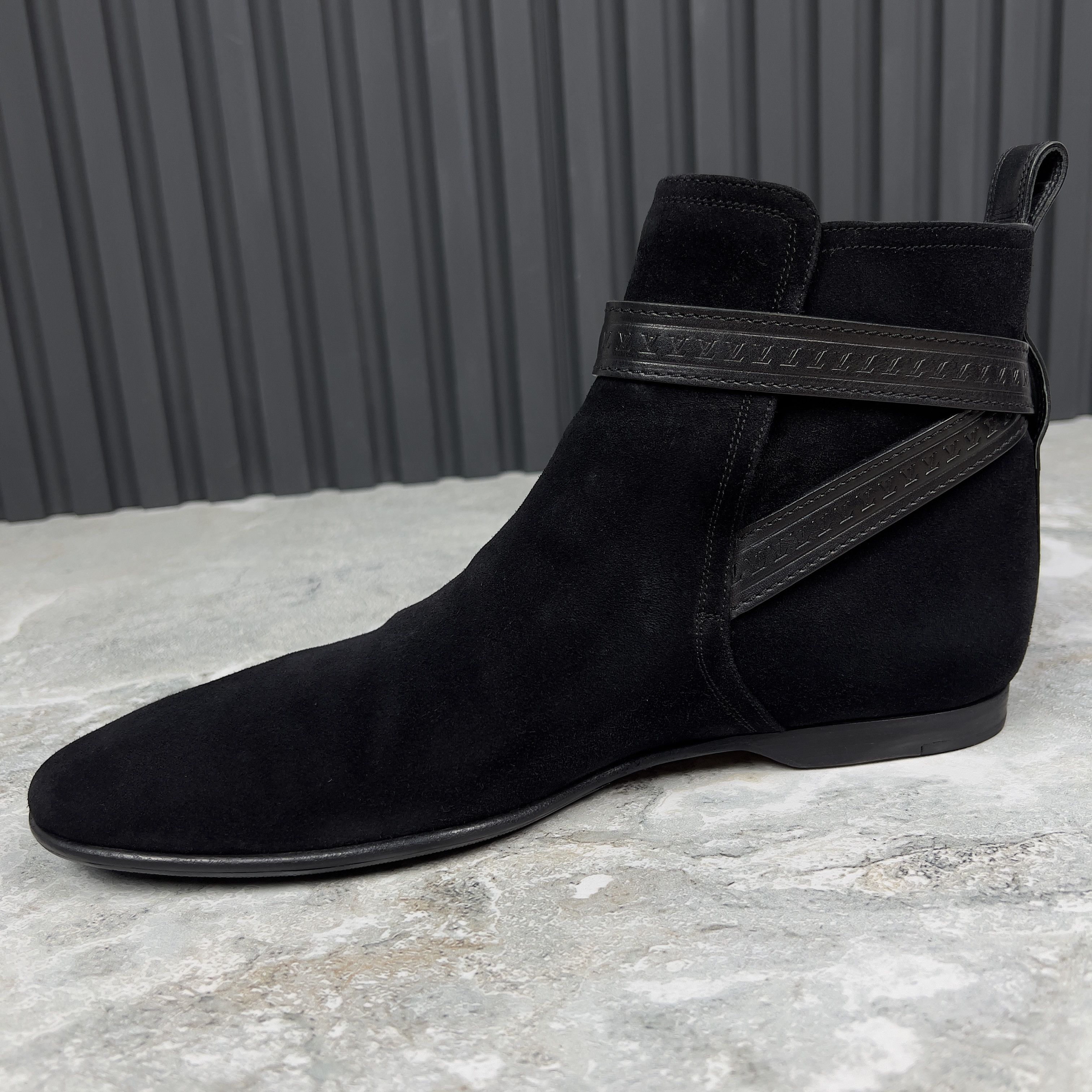 Louis Vuitton Louis Vuitton Ankle Boots Monogram Strap Suede Size US 8 / EU 41 - 6 Thumbnail