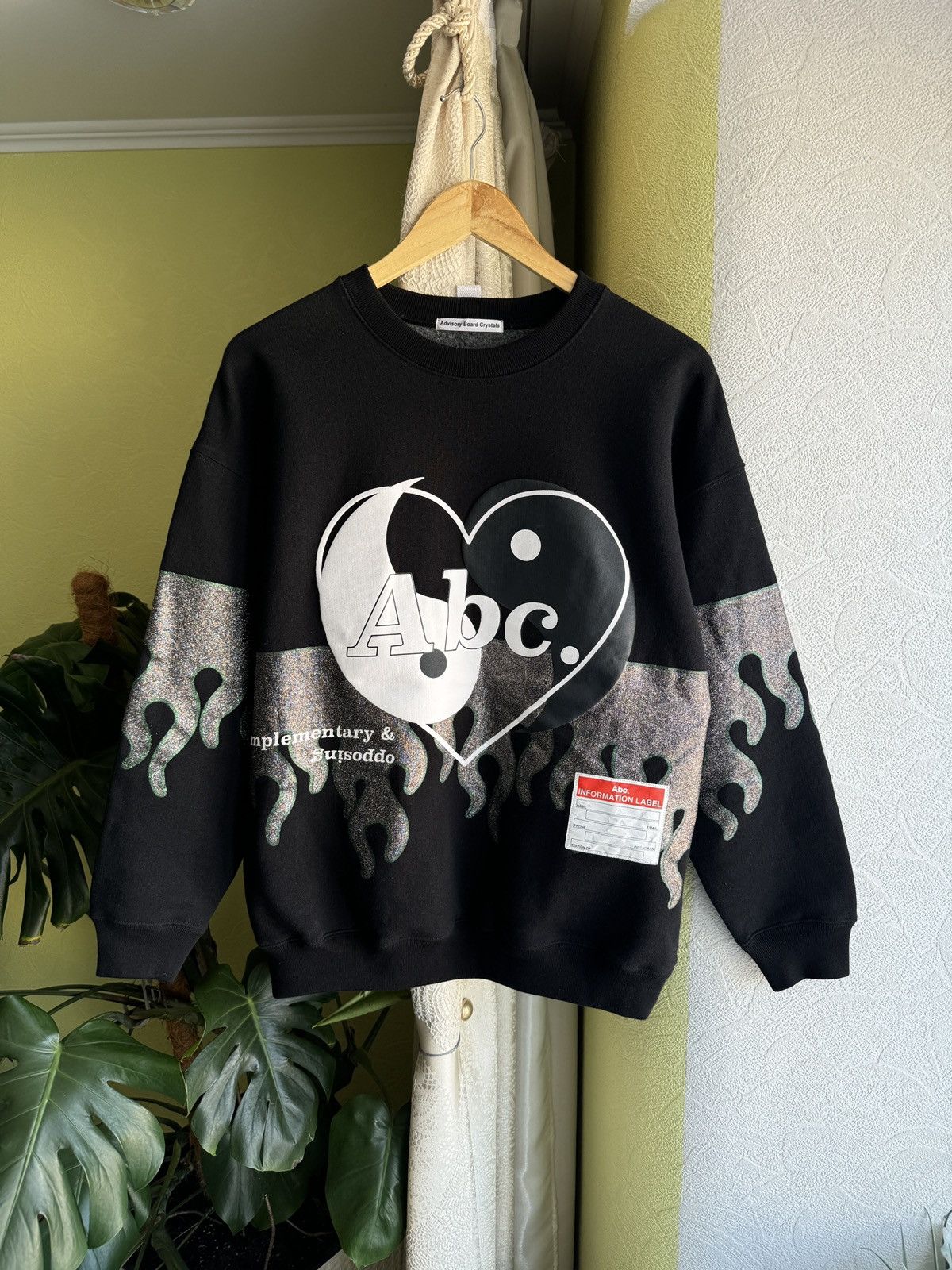 Advisory Board Crystals Advisory Boar Crystals ADC Valntines Day Flame Sweatshirt Size US XS / EU 42 / 0 - 2 Thumbnail