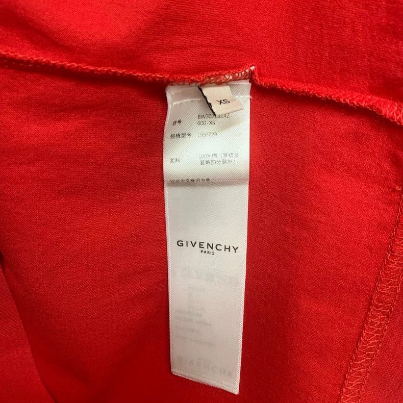 Givenchy Givenchy Red short-sleeve T-shirt, size XS, shoulder width Size US XS / EU 42 / 0 - 7 Thumbnail