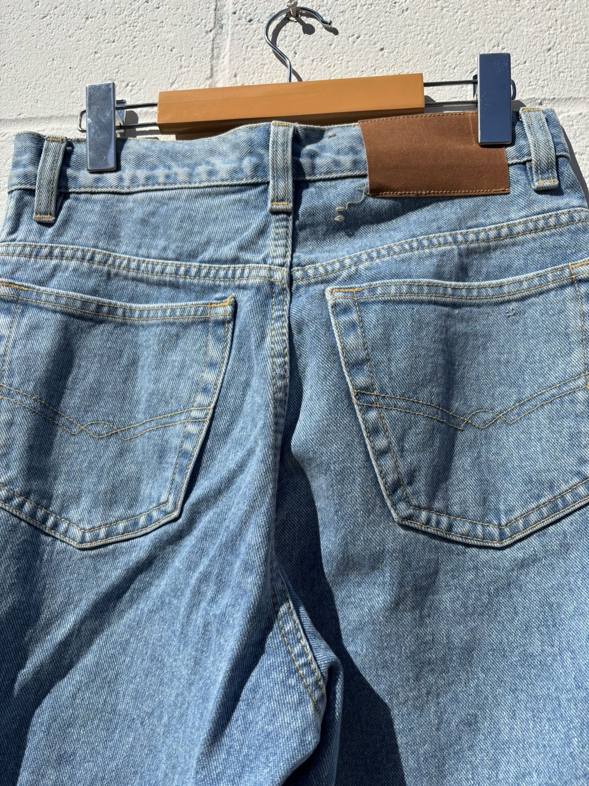 Vintage Vintage 90s High Rise Straight Leg Light Wash Denim Size US 29 - 5 Thumbnail