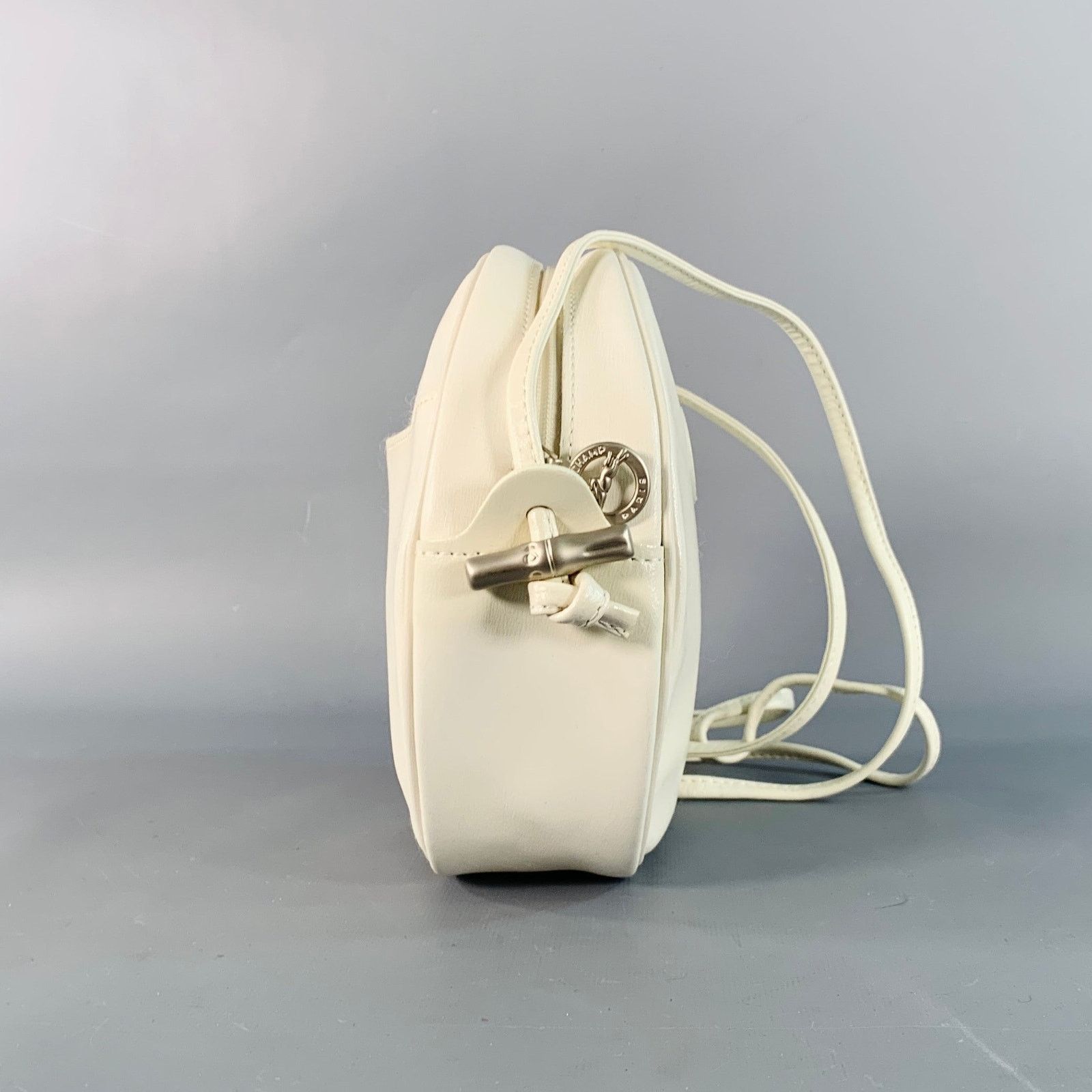 Longchamp LONGCHAMP Vintage White Faux Leather Round Crossbody Handbag Size ONE SIZE - 3 Thumbnail