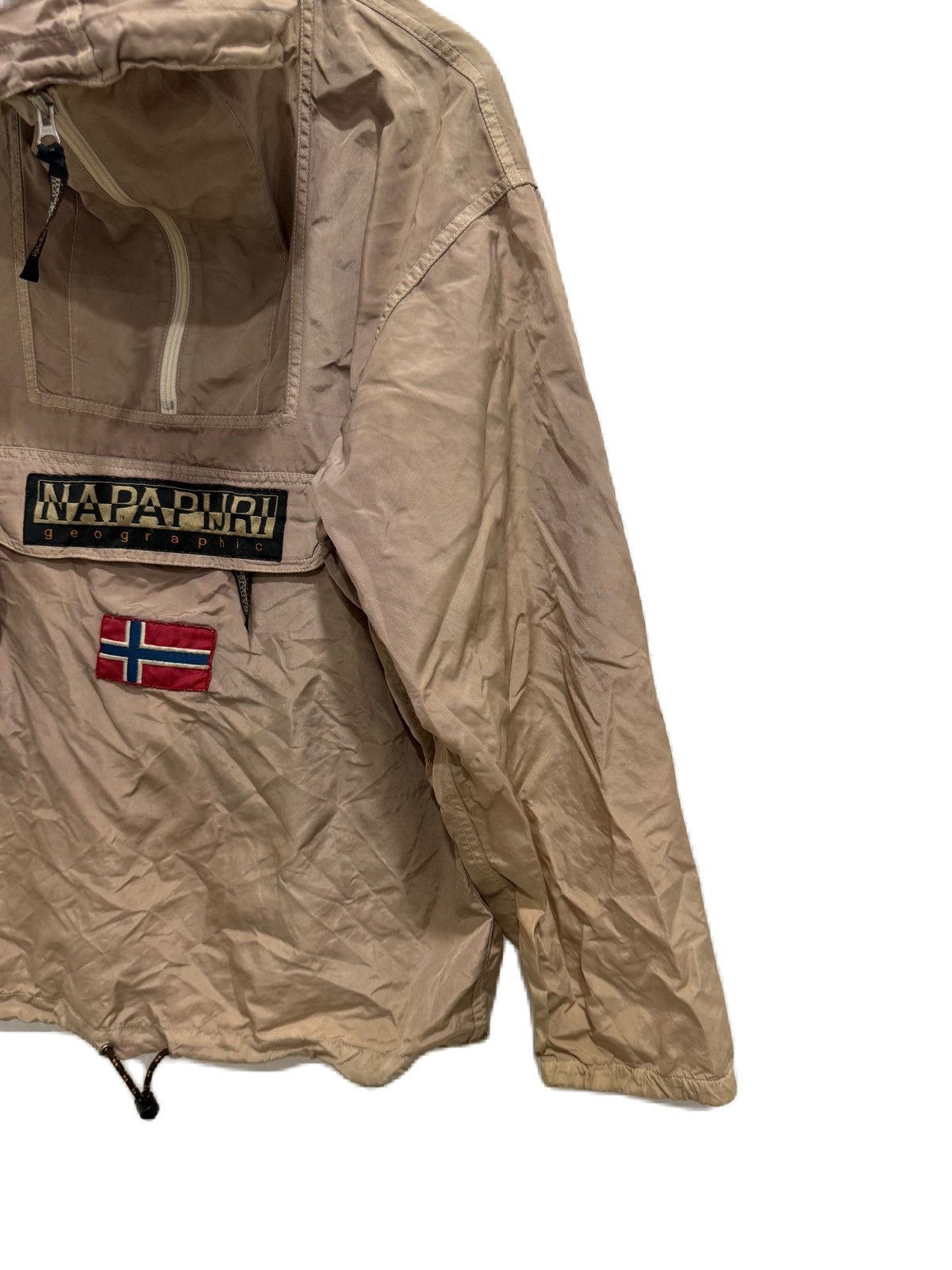 Napapijri SUN FADED ART NAPAJIRI GEOGRAPHIC ANORAK JACKET FRONT POCKET Size US L / EU 52-54 / 3 - 3 Thumbnail