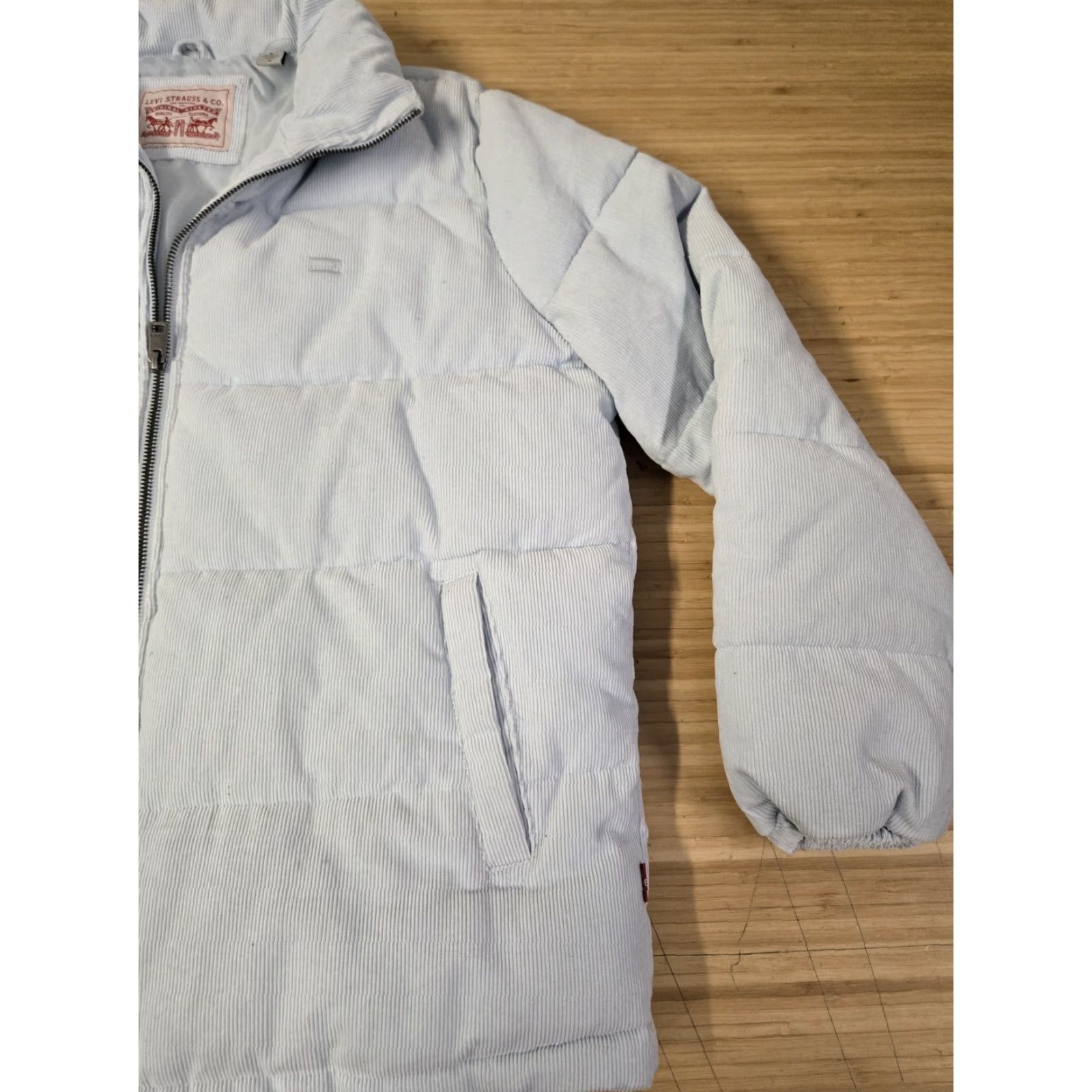 Vintage VINTAGE Levi Strauss Jacket Mens Large Light Blue Corduroy Puffer Full Zip Winter Coat Size US L / EU 52-54 / 3 - 2 Thumbnail