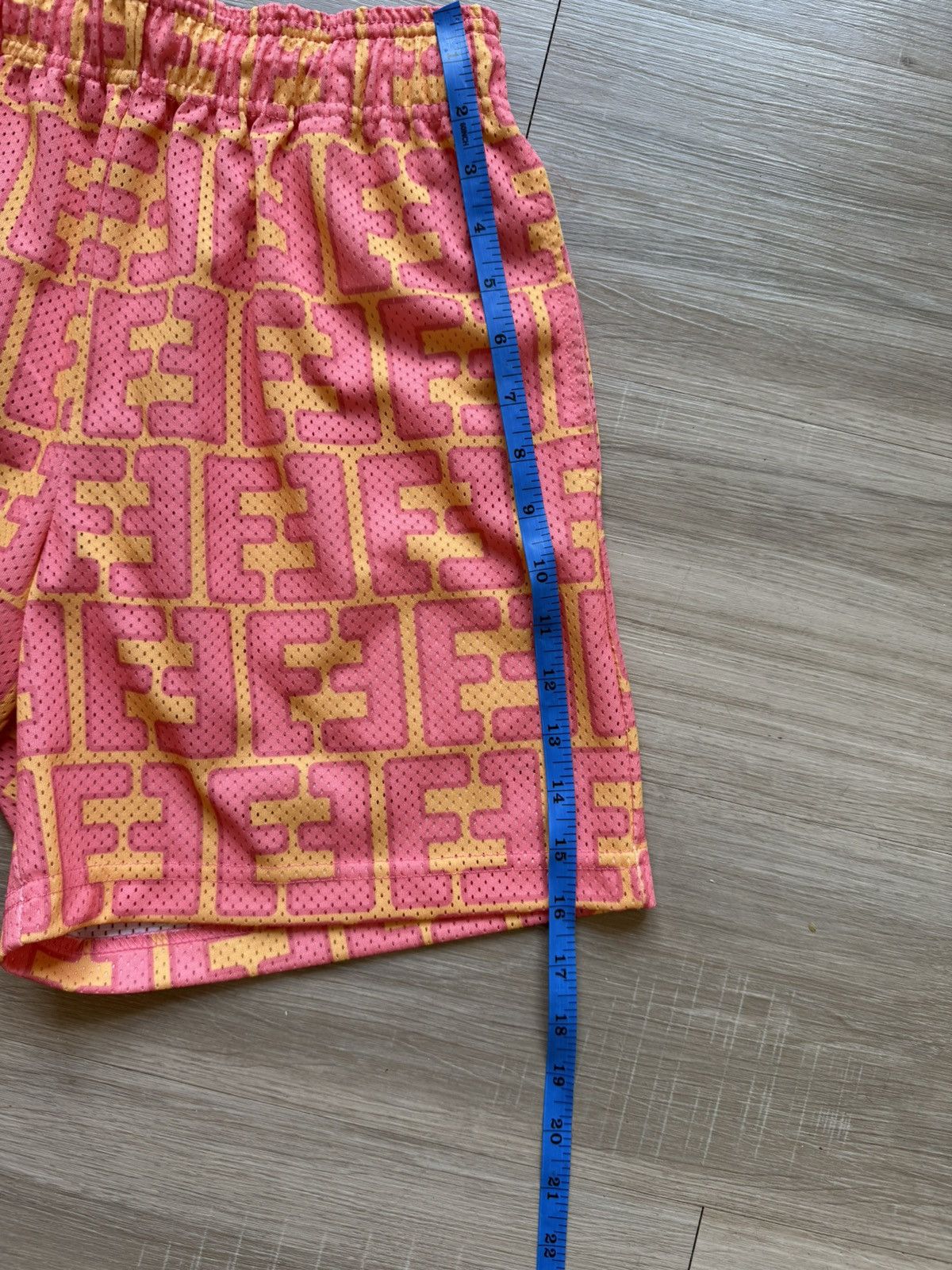 Eric Emanuel Eric Emanuel Short Fendi Size Small orange/yellow Size US 31 - 6 Thumbnail