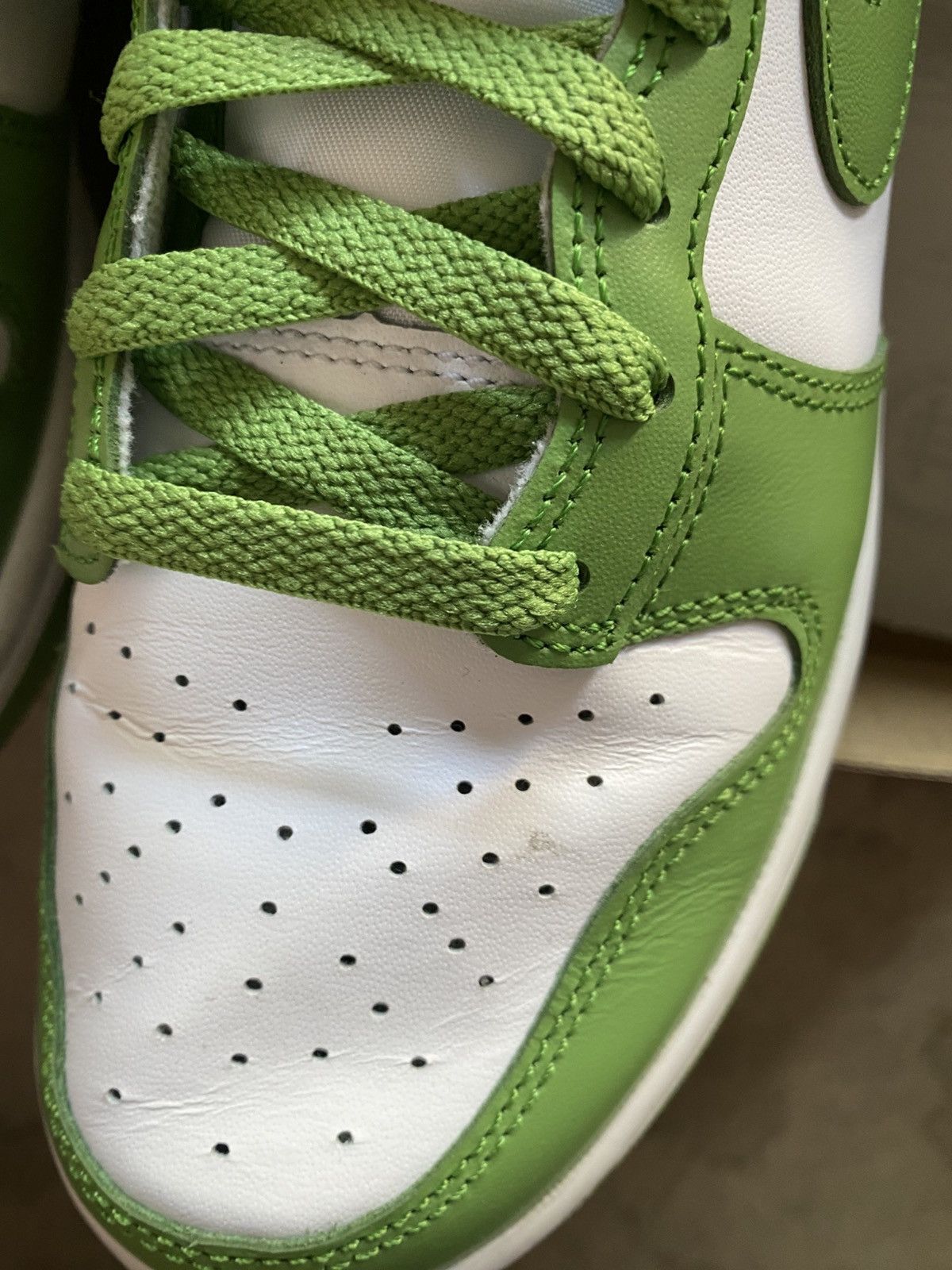 Nike Nike Dunk High Chlorophyll BTTYS Size US 7 / EU 40 - 10 Thumbnail