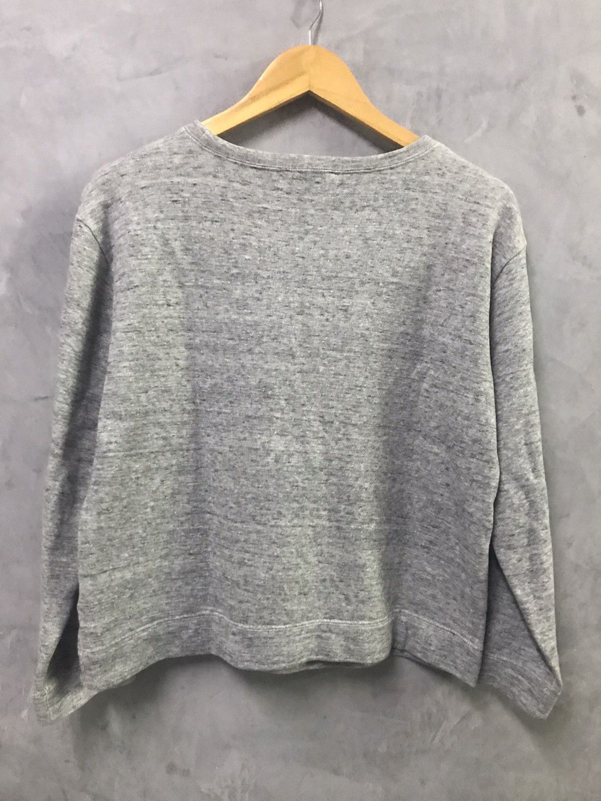 A.P.C. A.P.C - Hiver 87 Upside Logo Crop Sweatshirt Size M / US 6-8 / IT 42-44 - 7 Thumbnail