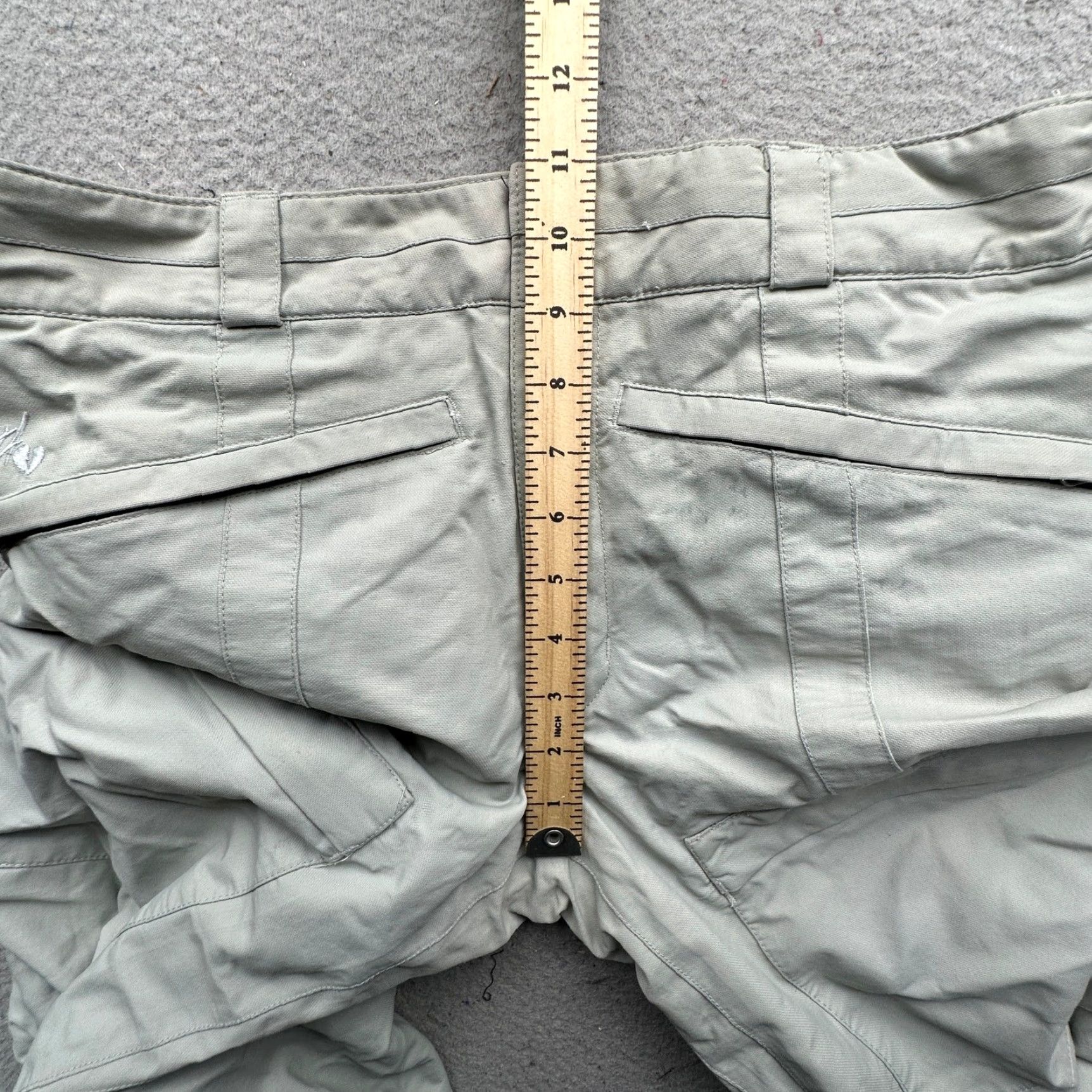 Vintage VINTAGE Nitro Snowboards Lita Pants Womens Large Gray Black Nylon Pockets Gray Pants Womens L Regular Gray Wide-Leg 30.5 in Inseam Mens/Womens Size 36" / US 14 / IT 50 - 4 Thumbnail