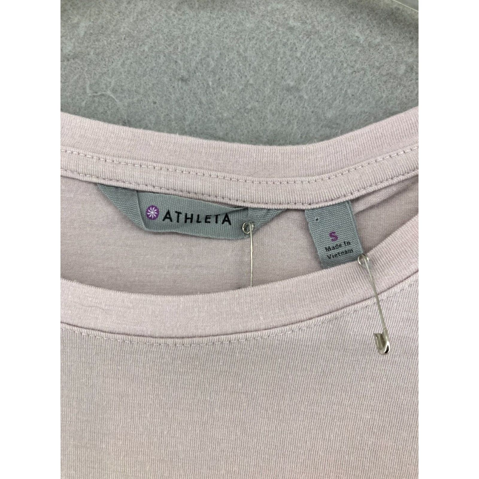 Athleta Athleta Shirt Women Small Pink Yoga Knotted Front Athletic Size S / US 4 / IT 40 - 4 Thumbnail
