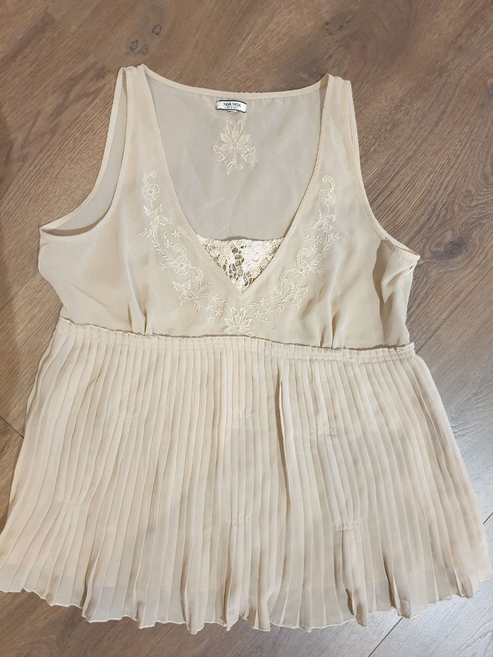 Other Beige blouse sleeveless sz M brand Noa Noa Size M / US 6-8 / IT 42-44 - 6 Thumbnail