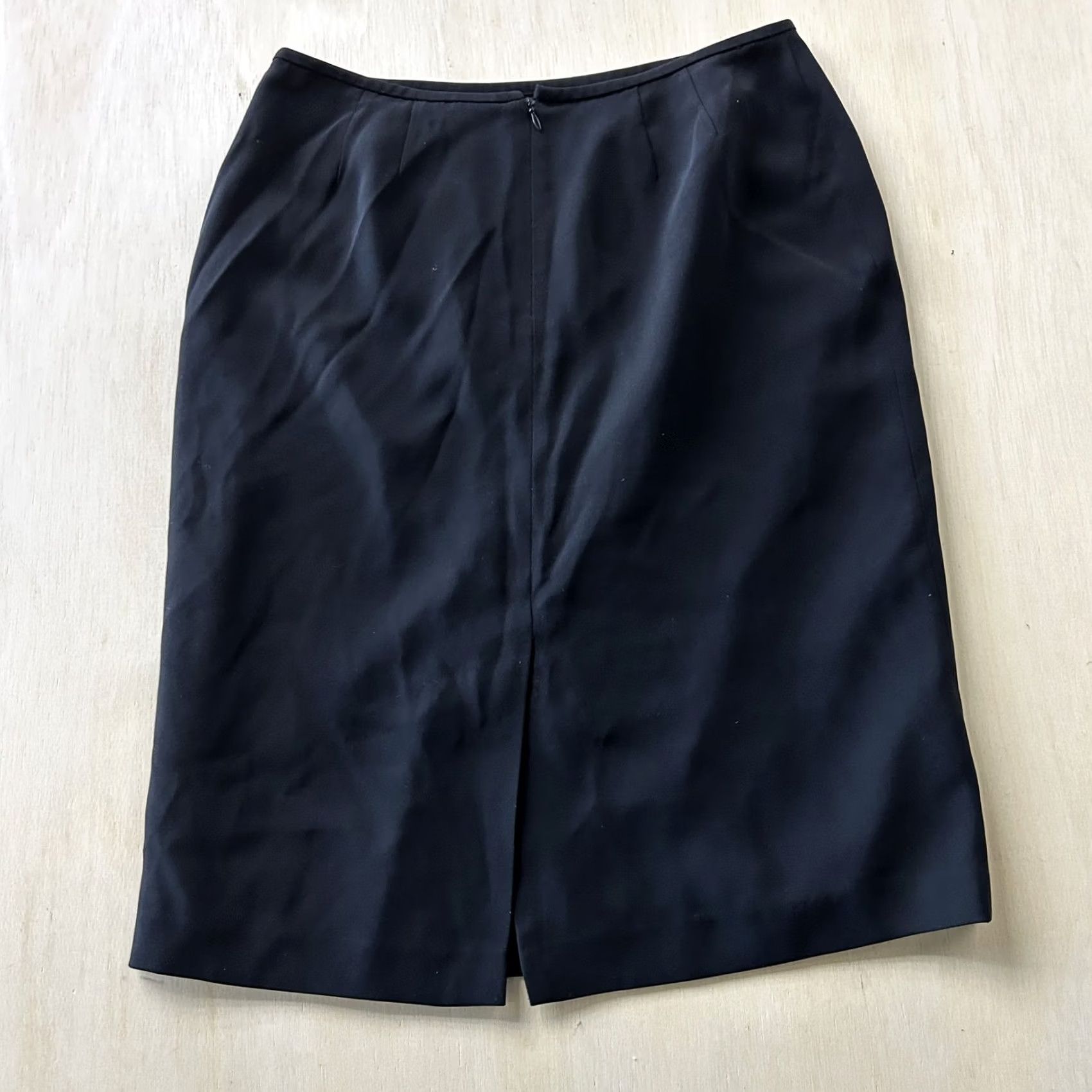 Kasper VINTAGE Kasper Skirt Womens 12 Black Pencil Midi Lined Back Vent Zip Workwear Office Size 34" / US 12 / IT 48 - 3 Thumbnail