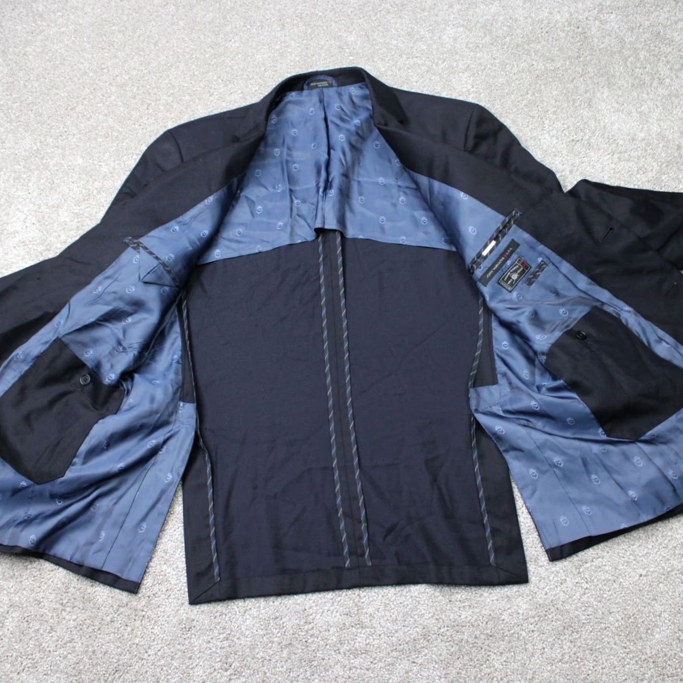 John Varvatos John Varvatos Blazer Mens 44R Black Wool Jacket Casual Business 2 Button Notch Front Single-Breasted 4-Button Sleeve Dry Clean Only Mens Blazer Size 44R - 5 Thumbnail