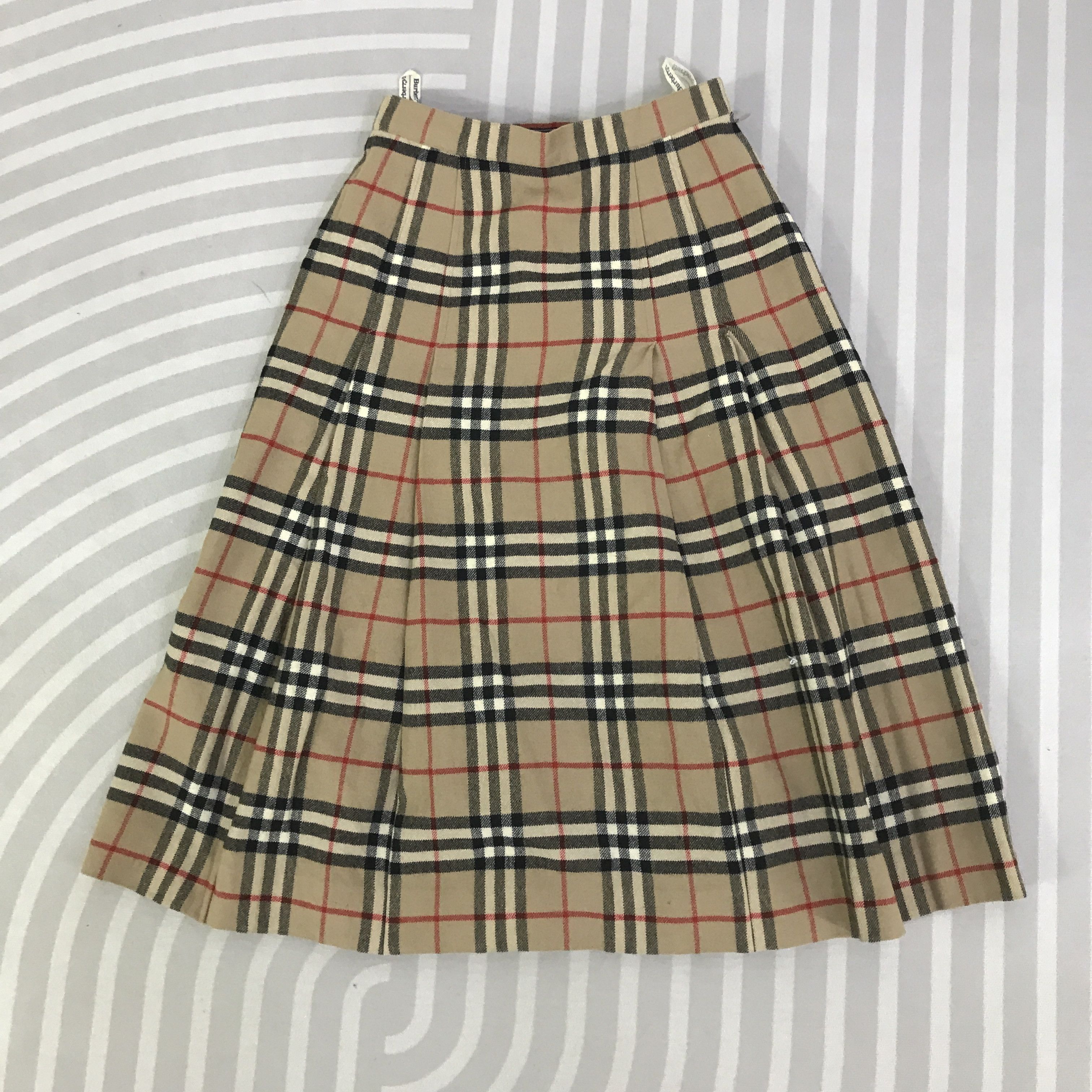 Burberry Vintage Burberry Skirt K130B19 Size 22" - 1 Thumbnail