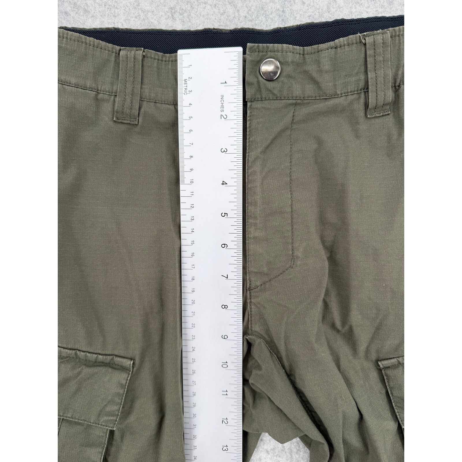 BYLT Premium Basics BYLT Premium Basics Cotton Olive Green Cargo Pants Size 31 Size US 31 - 12 Thumbnail