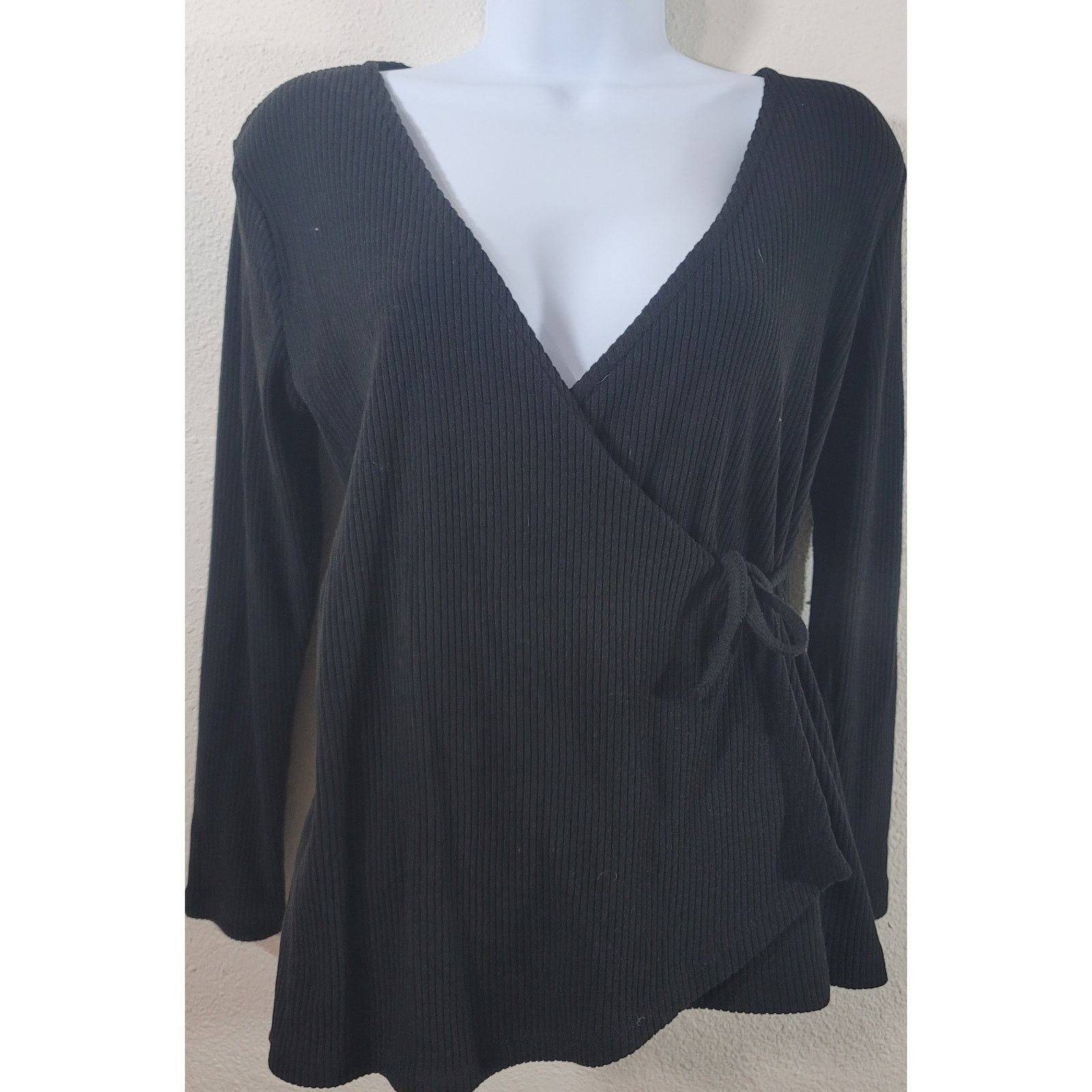 Old Navy Old Navy Black Crisscross Body Tie Bodice Ribbed Top Small Size S / US 4 / IT 40 - 1 Thumbnail