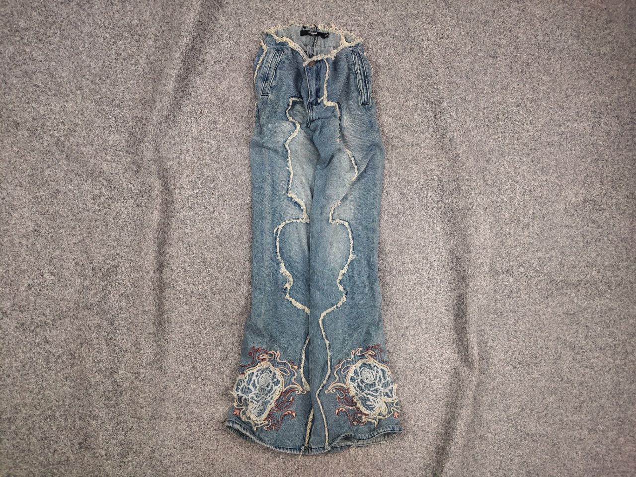 Hysteric Glamour Vtg Hysteric Glamour Style Flared embroidered Denim Jeans Size 25" / US 0 / IT 36 - 1 Thumbnail