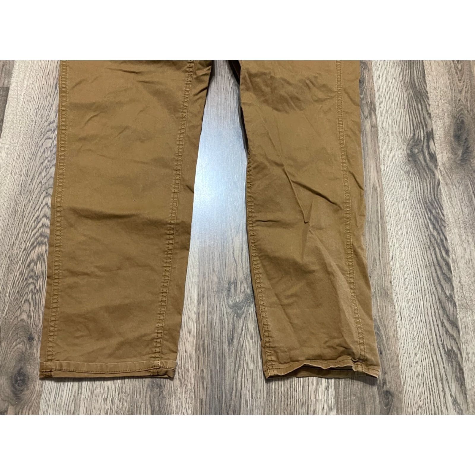 Old Navy VINTAGE? No. Old Navy Pants Women's 16 Brown Straight Leg Chino Pants Shirt? Size 38" / US 16 / IT 52 - 3 Thumbnail
