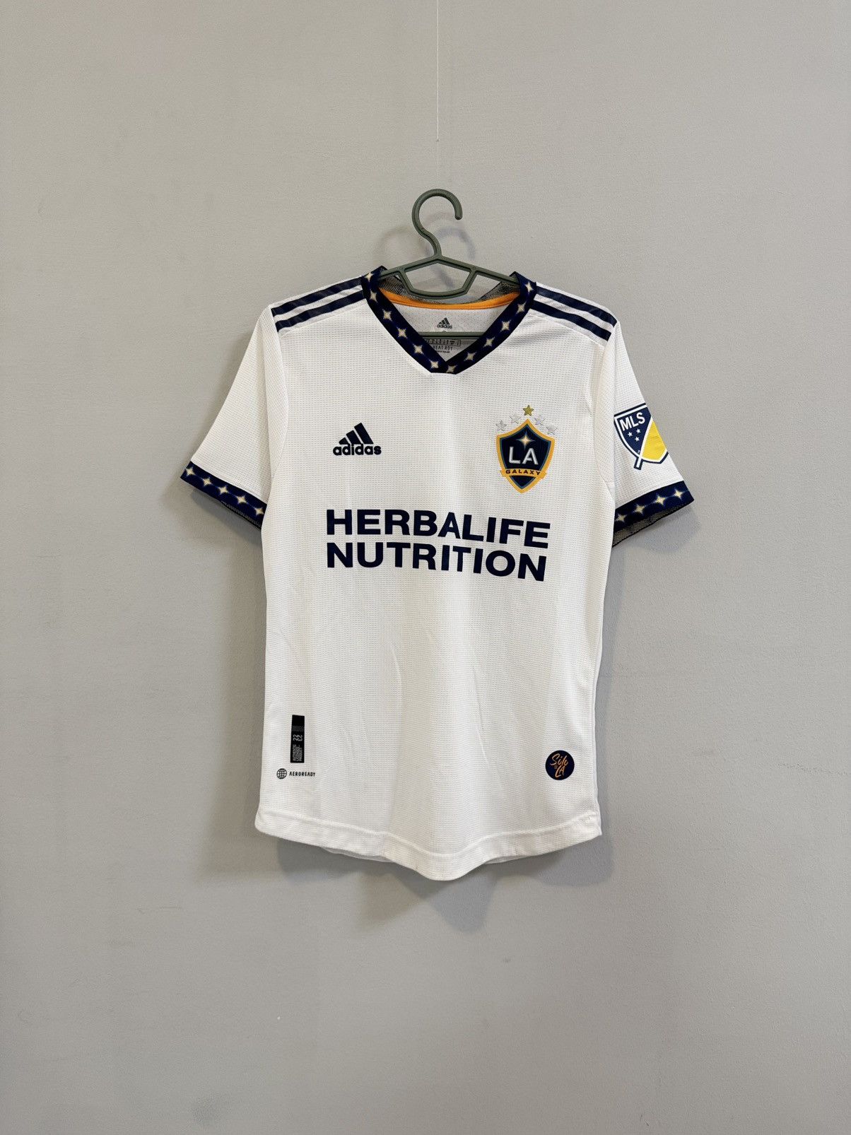 Adidas Adidas LA Galaxy 22/23 Home Authentic Jersey Chicharito Size US S / EU 44-46 / 1 - 1 Thumbnail