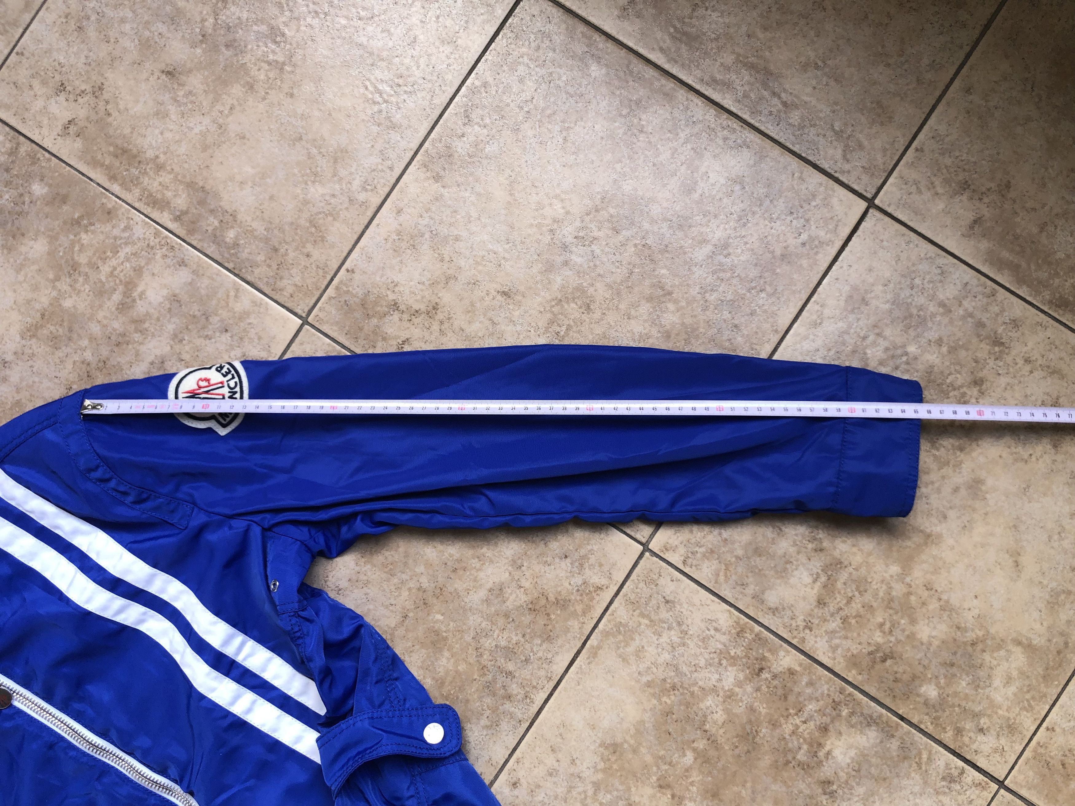 Moncler Moncler Big Logo Blue Lightweight Jacket Size 3 Size US L / EU 52-54 / 3 - 12 Thumbnail