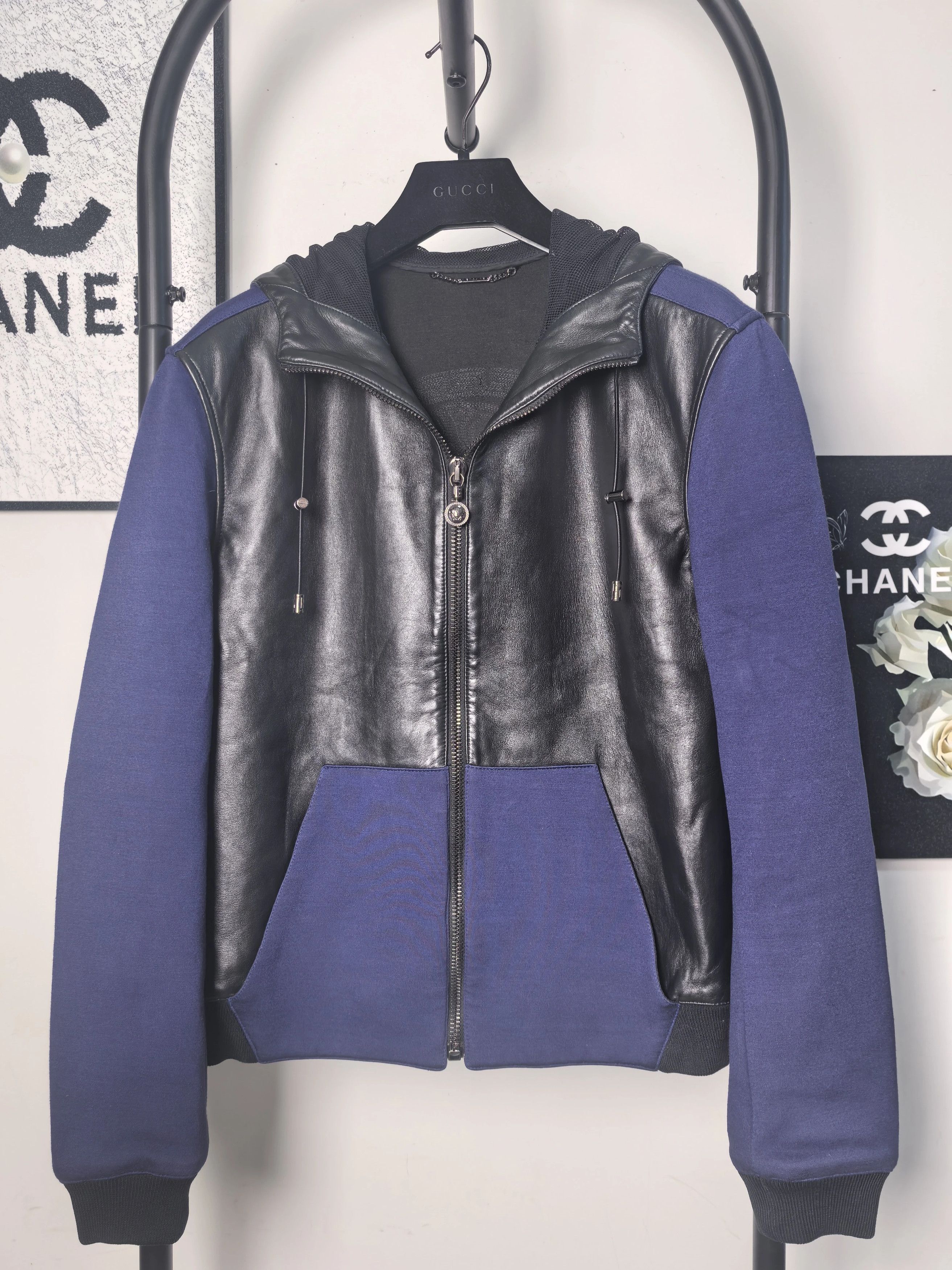 Versace Versace Medusa Panelled Leather Jacket 98 New Size US S / EU 44-46 / 1 - 1 Thumbnail