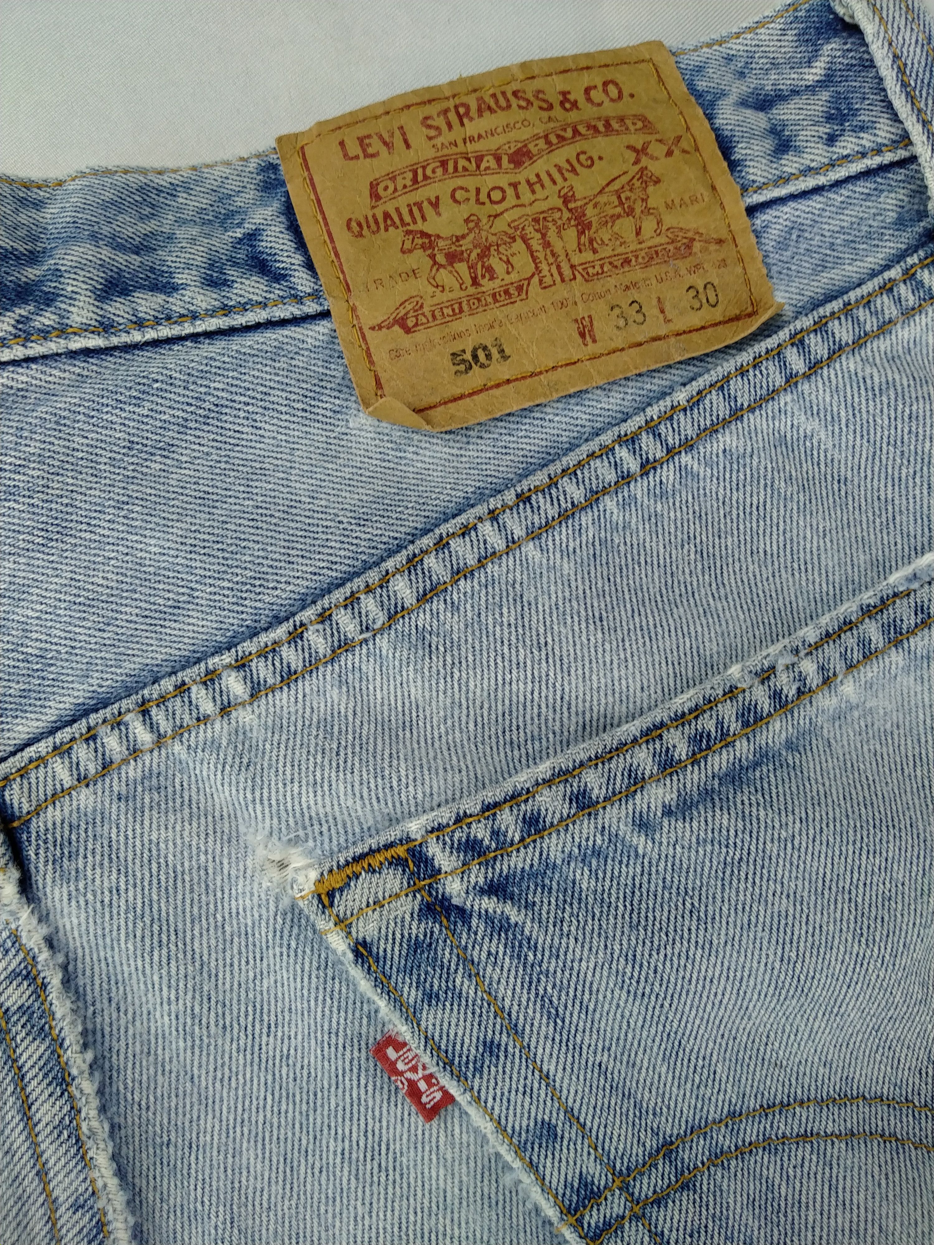 Levi's 90s Light Wash Vintage Levi's 501 USA 33x31 Denim -JN880 Size US 33 - 10 Thumbnail