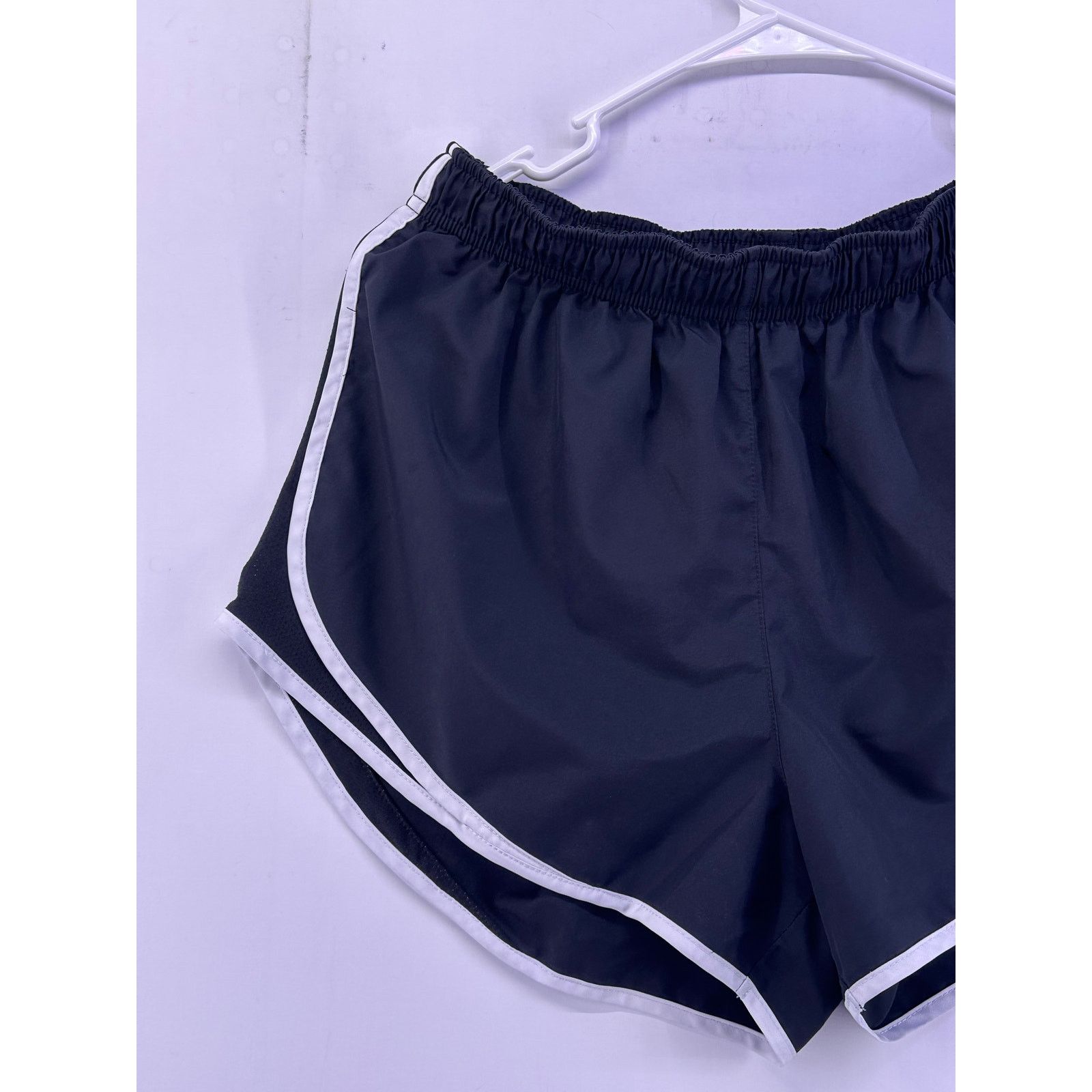 Nike Nike women’s Sport Shorts Black and White Size no tag M/L Size 25" / US 0 / IT 36 - 6 Thumbnail