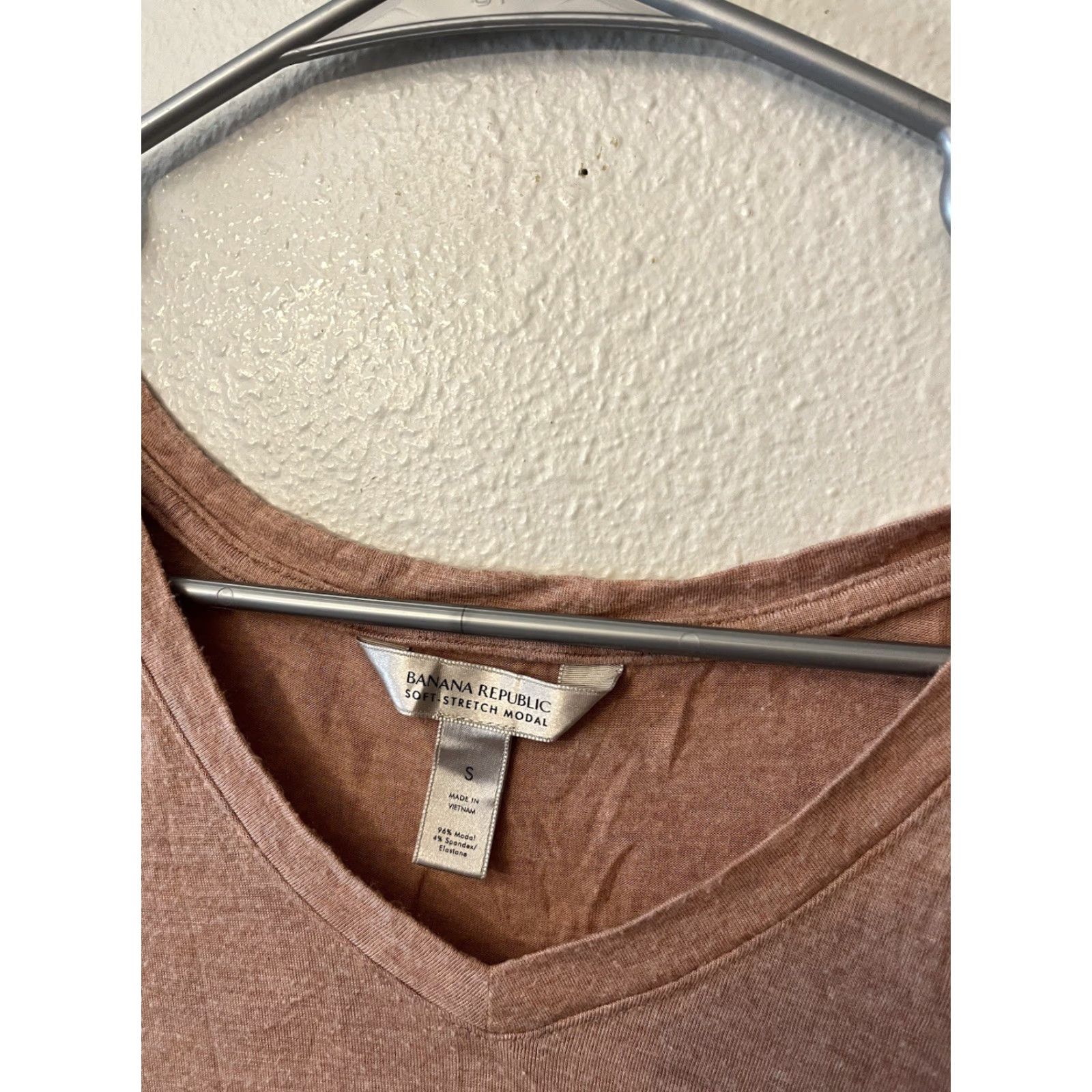 Banana Republic Banana Republic Soft Stretch Modal Knit Pink Sleeveless Tank Top Women S Size S / US 4 / IT 40 - 2 Thumbnail