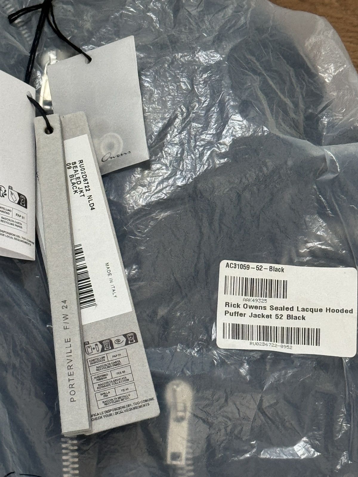 Rick Owens RICK OWENS PORTERVILLE FW24 FULL ZIP LACQUER PUFFER COAT Size US XL / EU 56 / 4 - 6 Thumbnail