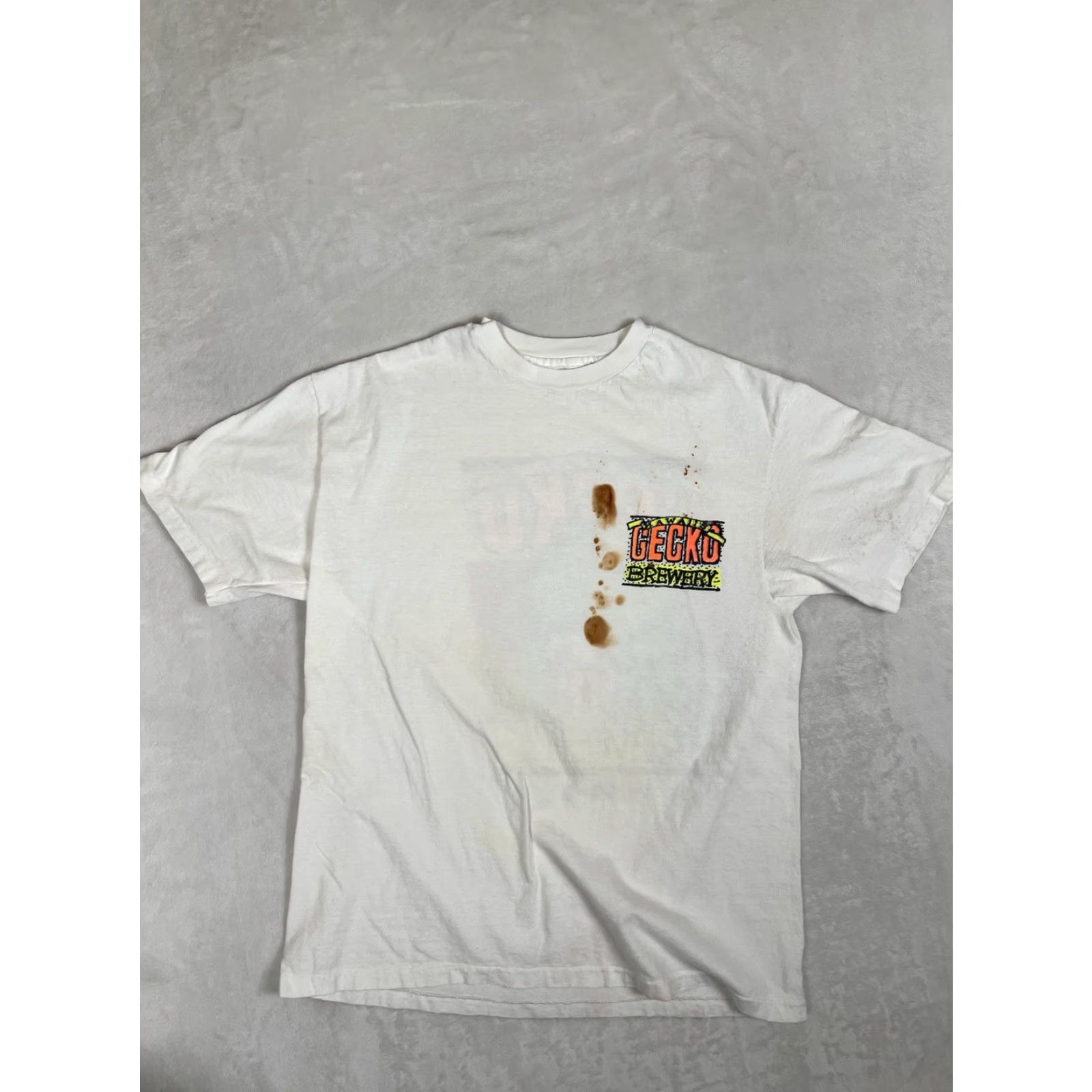 Vintage VINTAGE Gecko Brewery Hawaii T-Shirt Large Mens White 90s Beer Funny Stained Size US L / EU 52-54 / 3 - 2 Thumbnail