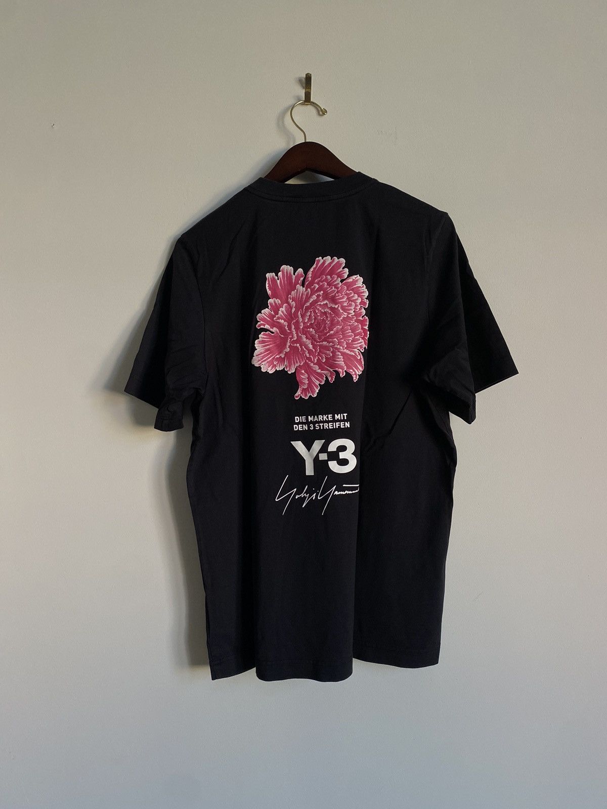 image of Y 3 Y-3, Flower T in Black, Men's (Size Small)