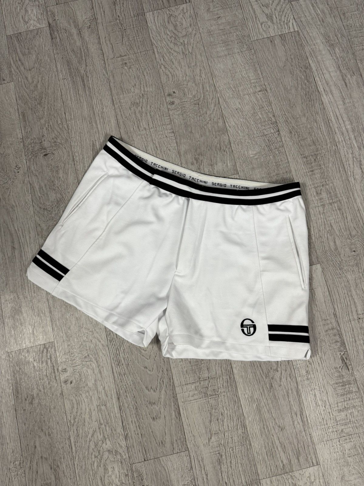 Sergio Tacchini Sergio Tacchini sportwear tennis shorts Size US 34 / EU 50 - 1 Thumbnail