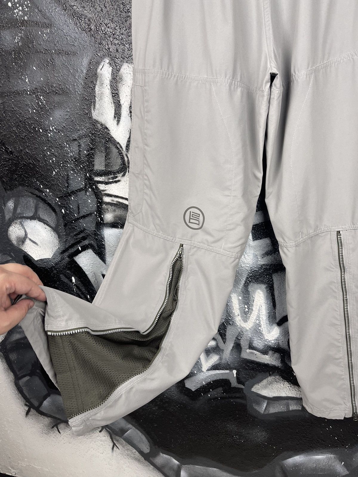Nike Nike Y2K Vintage Sport Wide Parachute Pants Men’s Size Small Size US 30 / EU 46 - 14 Thumbnail