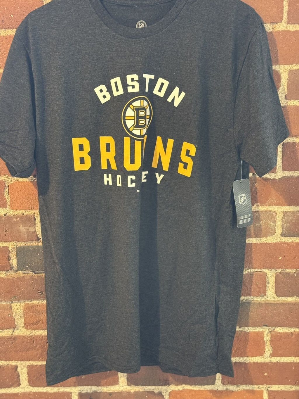 The Unbranded Brand Boston Bruins Super Soft Gray Tee Men's Sz L New With Tags Size US L / EU 52-54 / 3 - 1 Thumbnail