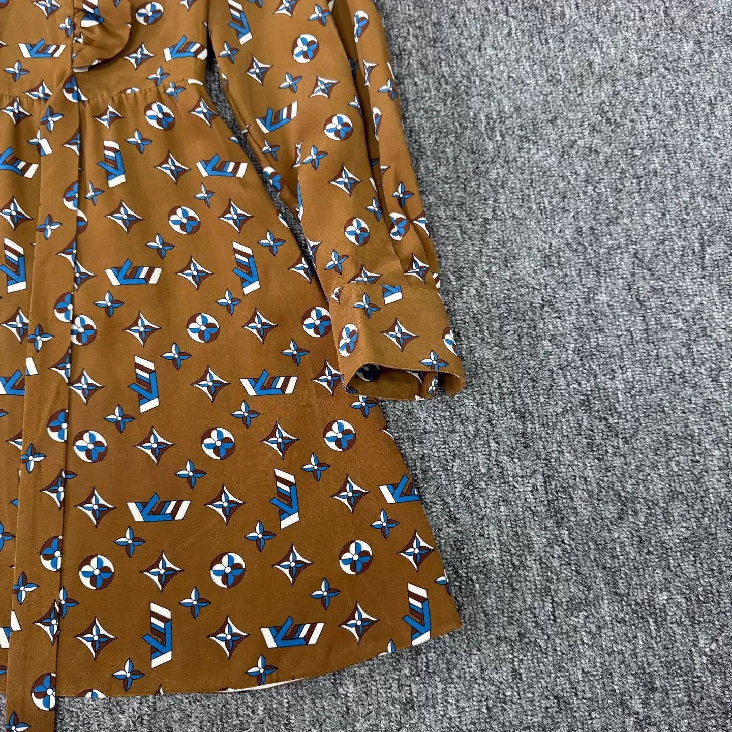 Louis Vuitton LV Monogram Silk Dress FR36 Size XS / US 0-2 / IT 36-38 - 4 Thumbnail