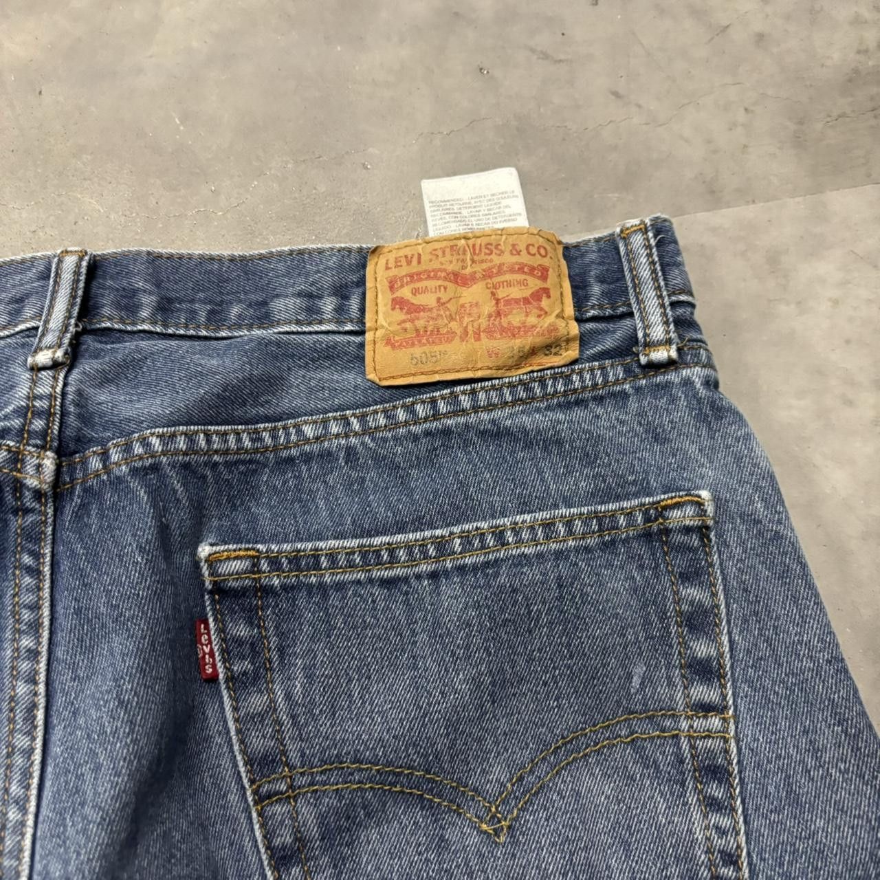 Levi's × Vintage Crazy Vintage Y2K/2000s Grunge Dark Wash Levi’s Denim Jeans! Size US 34 / EU 50 - 7 Thumbnail