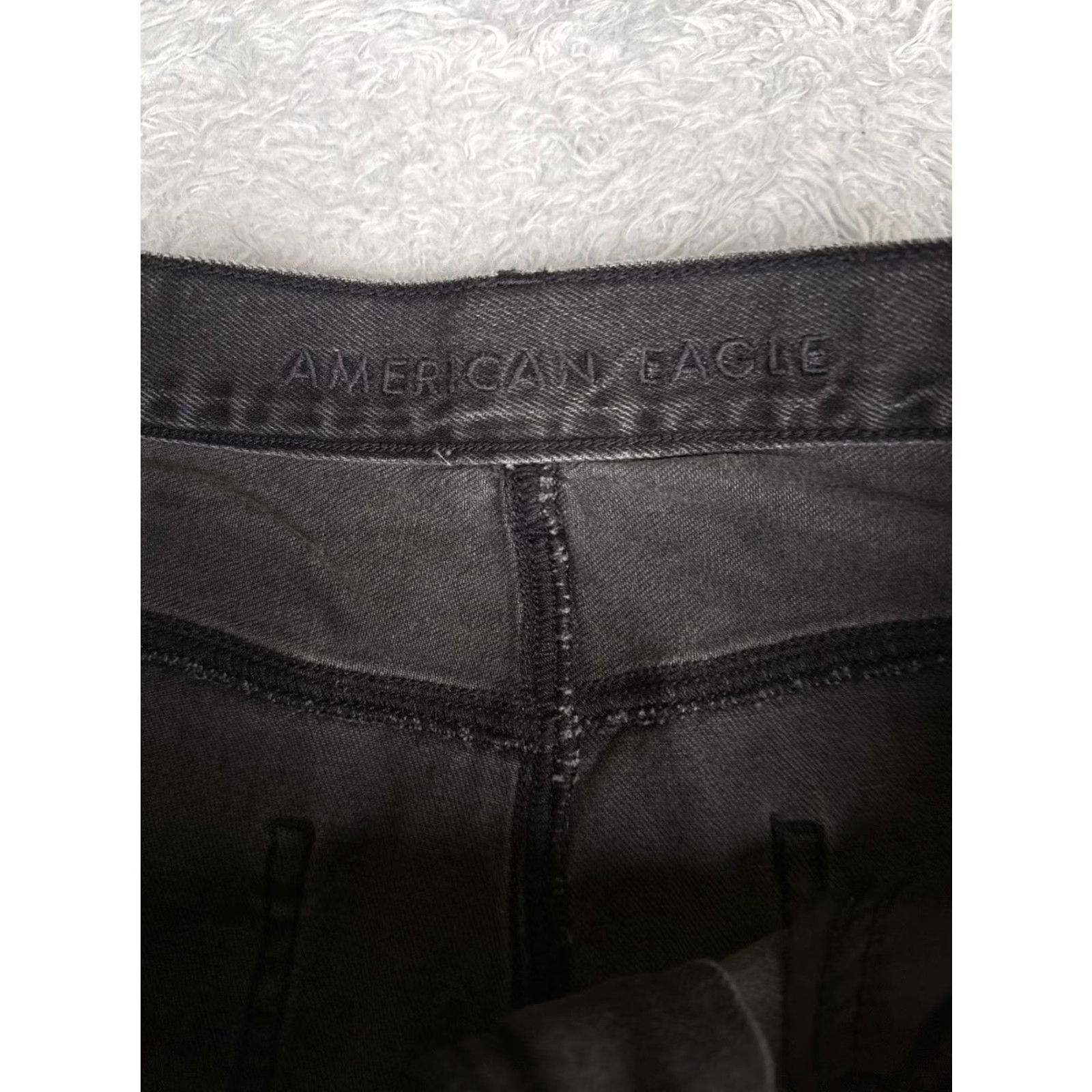 American Eagle Outfitters American Eagle Outfitters Mom Jeans Womens 10 Charcoal High Rise Distressed Denim 28x27 Size 32" / US 10 / IT 46 - 6 Thumbnail