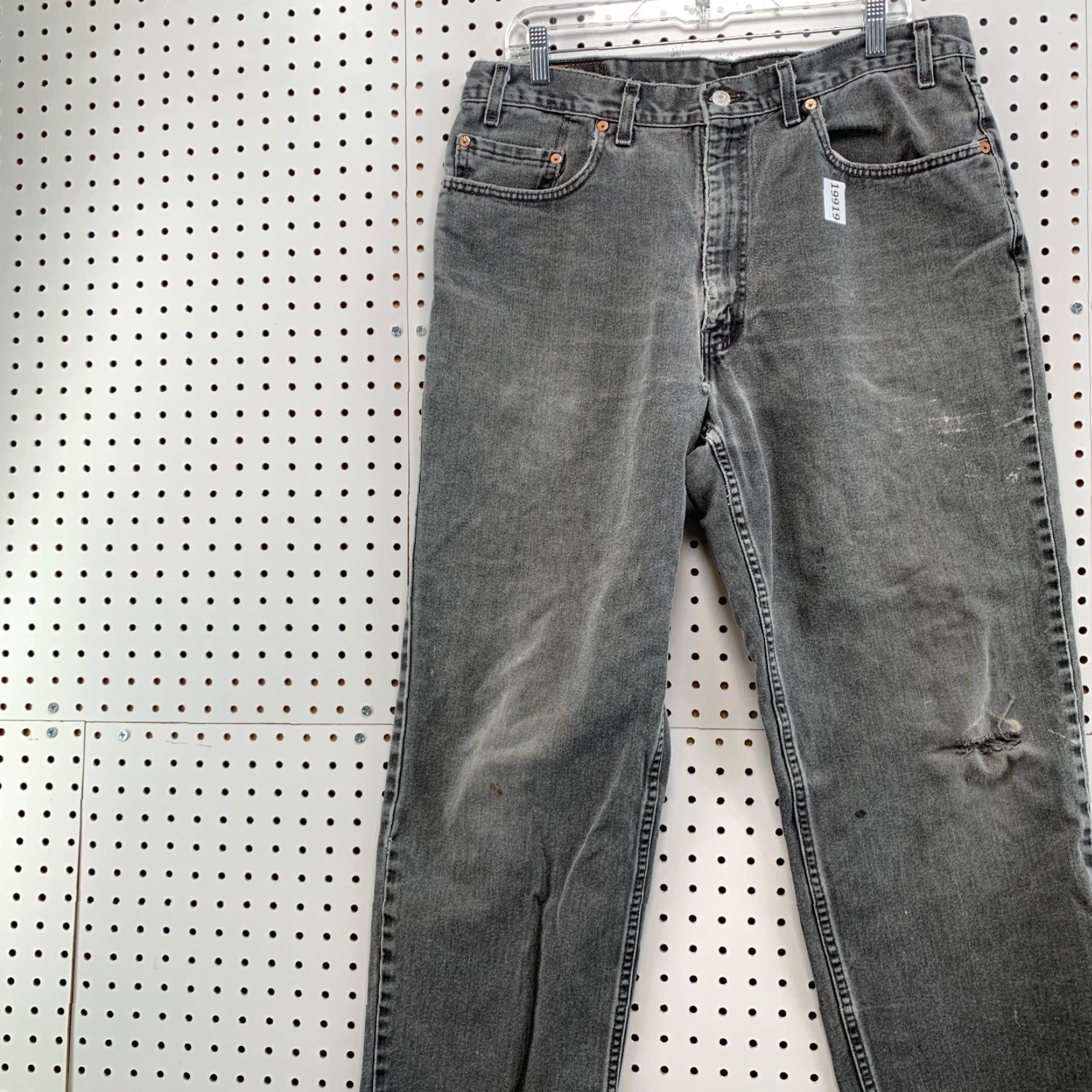 Levi's VINTAGE Levi's 550 Jeans - Denim - Black - Relaxed Fit - Tapered Leg - 34x28 - Men's Regular 34in Inseam - 1990s Theme Size US 34 / EU 50 - 3 Thumbnail