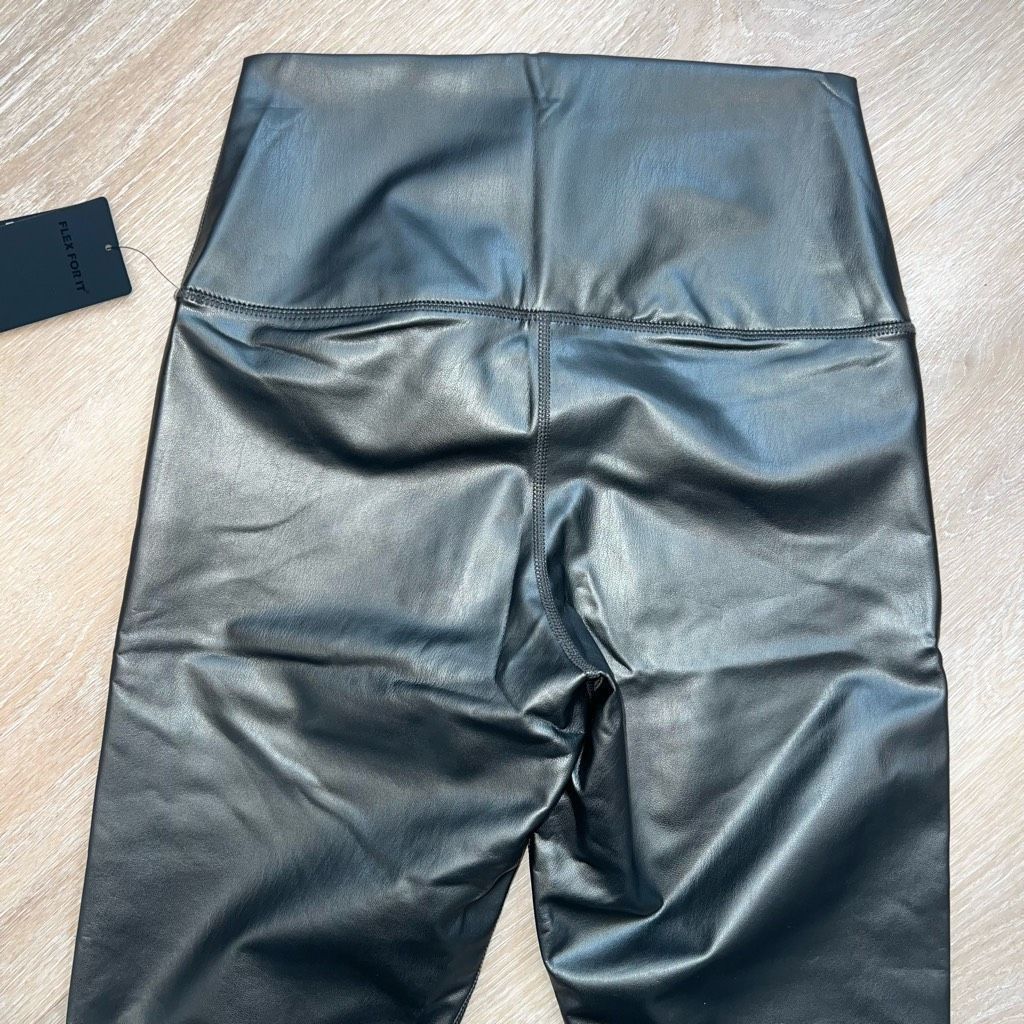 Decree 90 Degrees by Reflex Super Hi Waist Leatherette Fleece Brushed Inside Women’s L Size 36" / US 14 / IT 50 - 10 Thumbnail