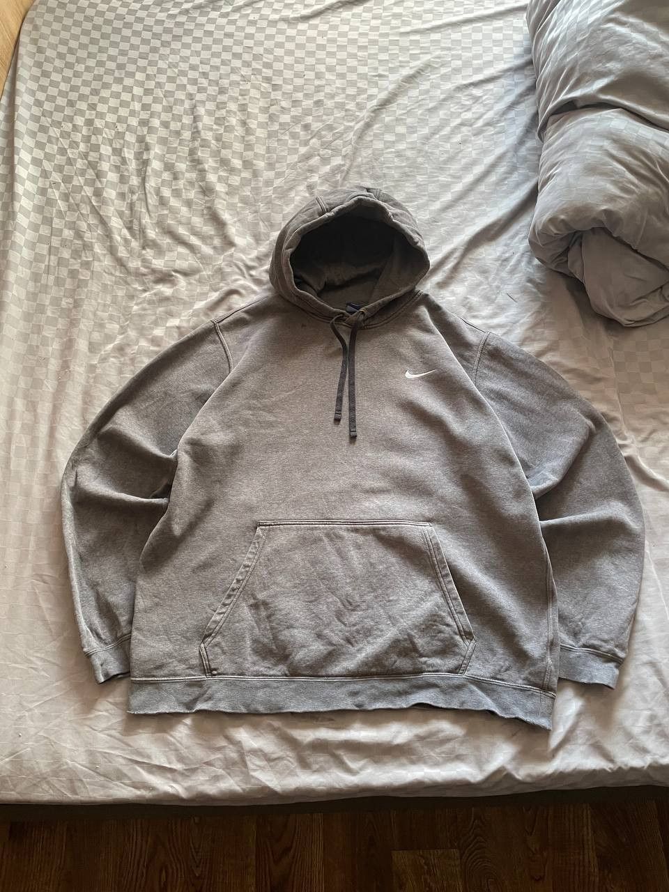 Nike Vintage Nike Hoodie Sweater thrashed sun faded swoosh check Size US XL / EU 56 / 4 - 3 Thumbnail