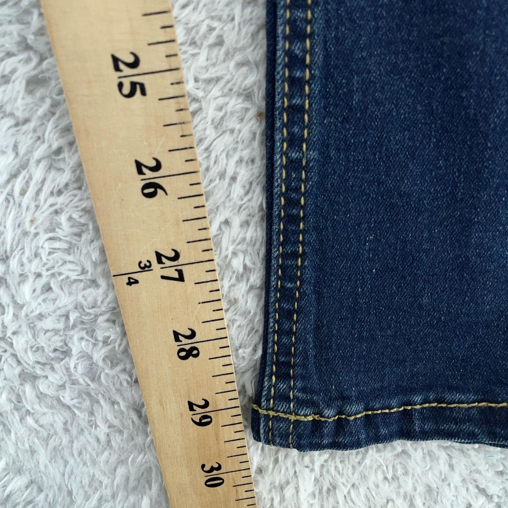 Vintage BloomChic Jeans Womens 14 Dark Wash Bootcut Stretch Denim Zip Fly 34x29 Blue Jeans Womens Bootscut Stretch Denim Zip Fly 34x29 Size 36" / US 14 / IT 50 - 7 Thumbnail